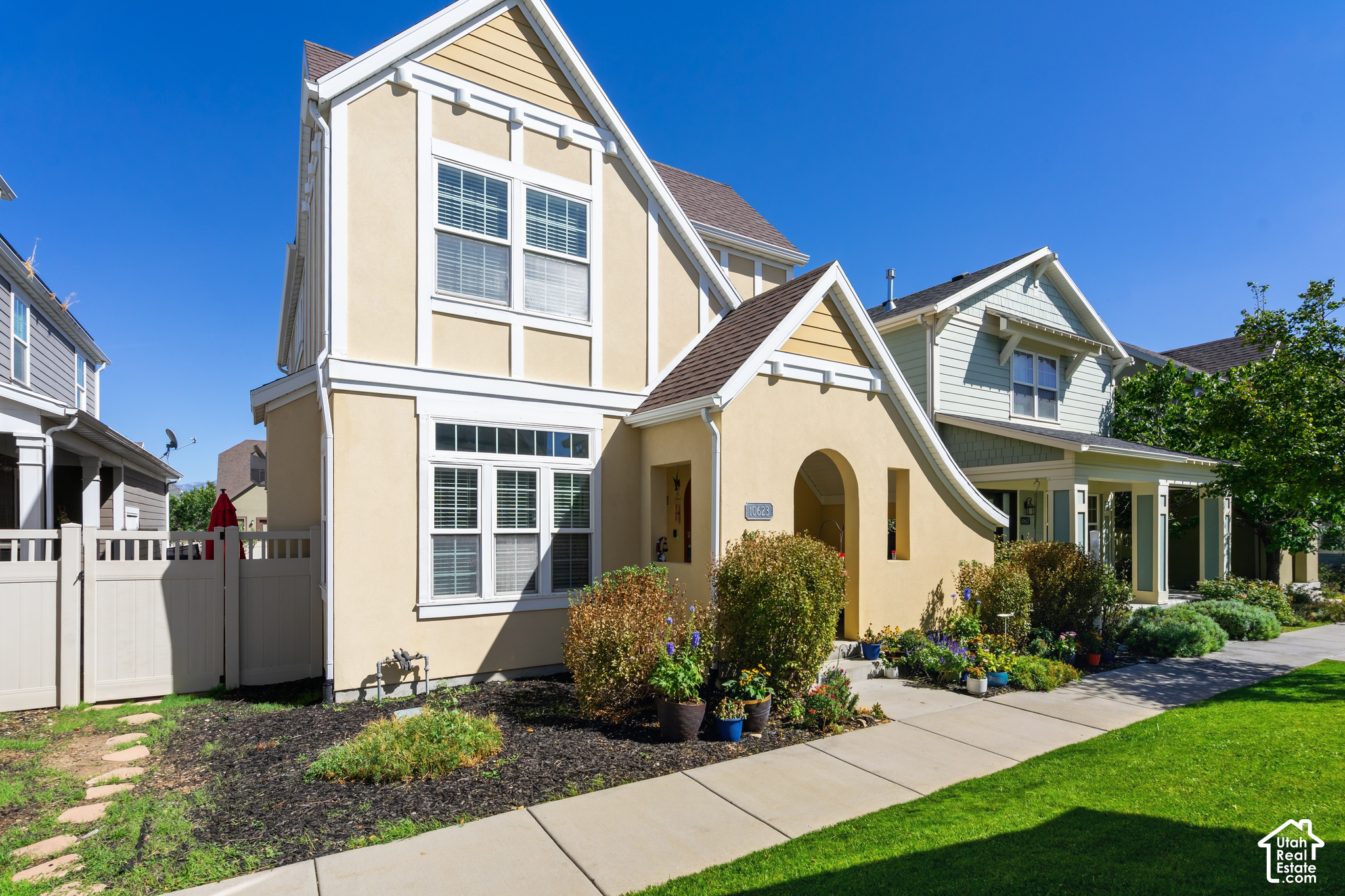 main property photo 44