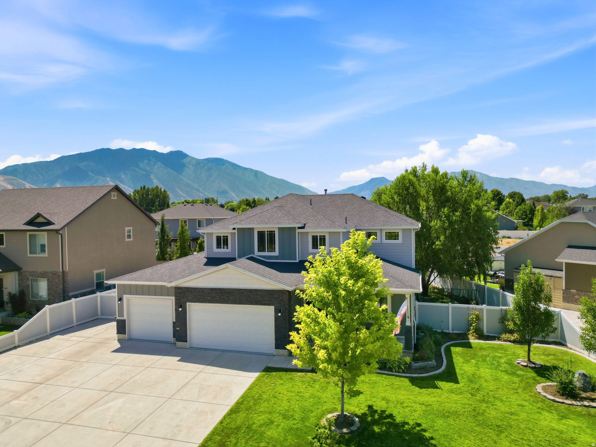 main property photo 60