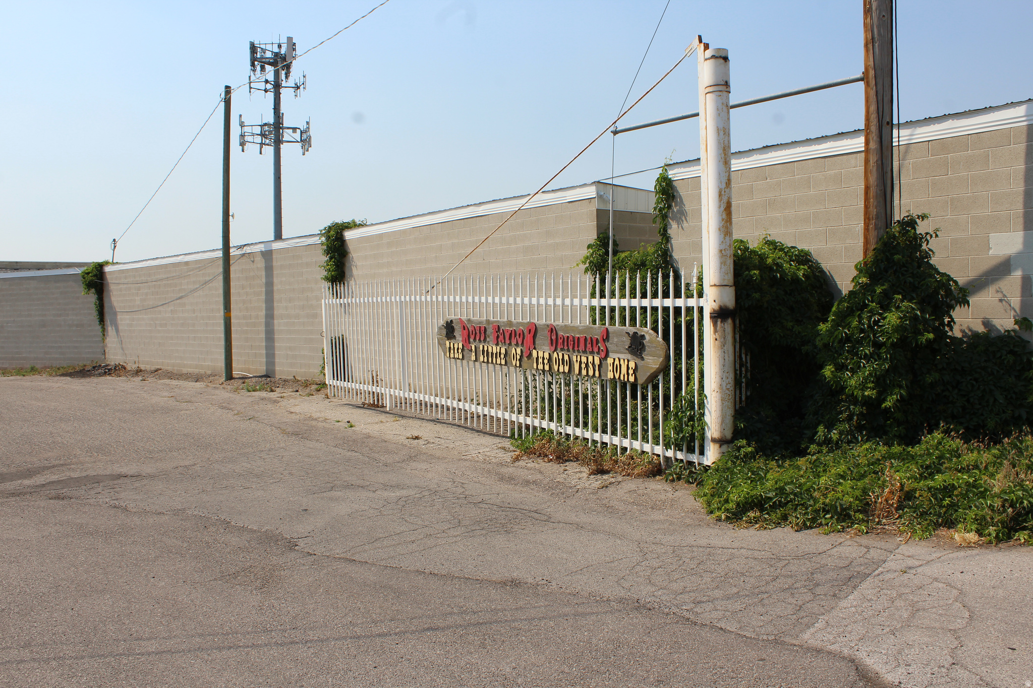 main property photo 9