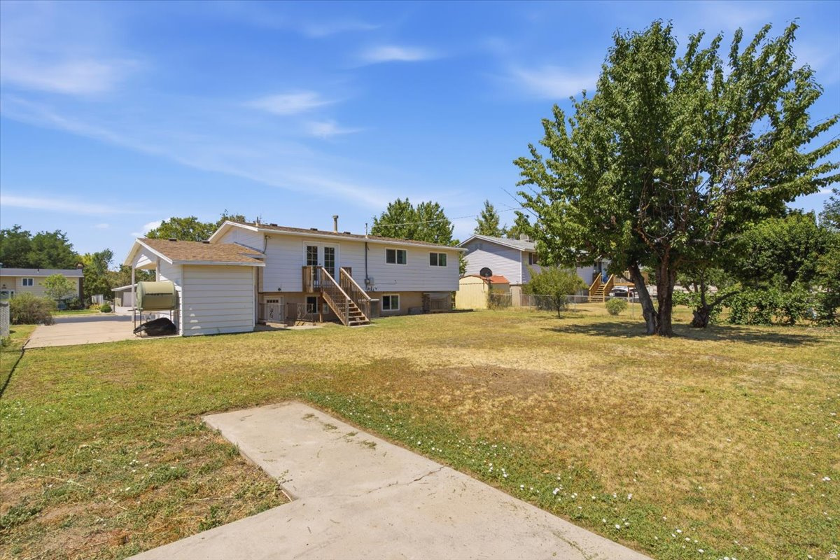 main property photo 27