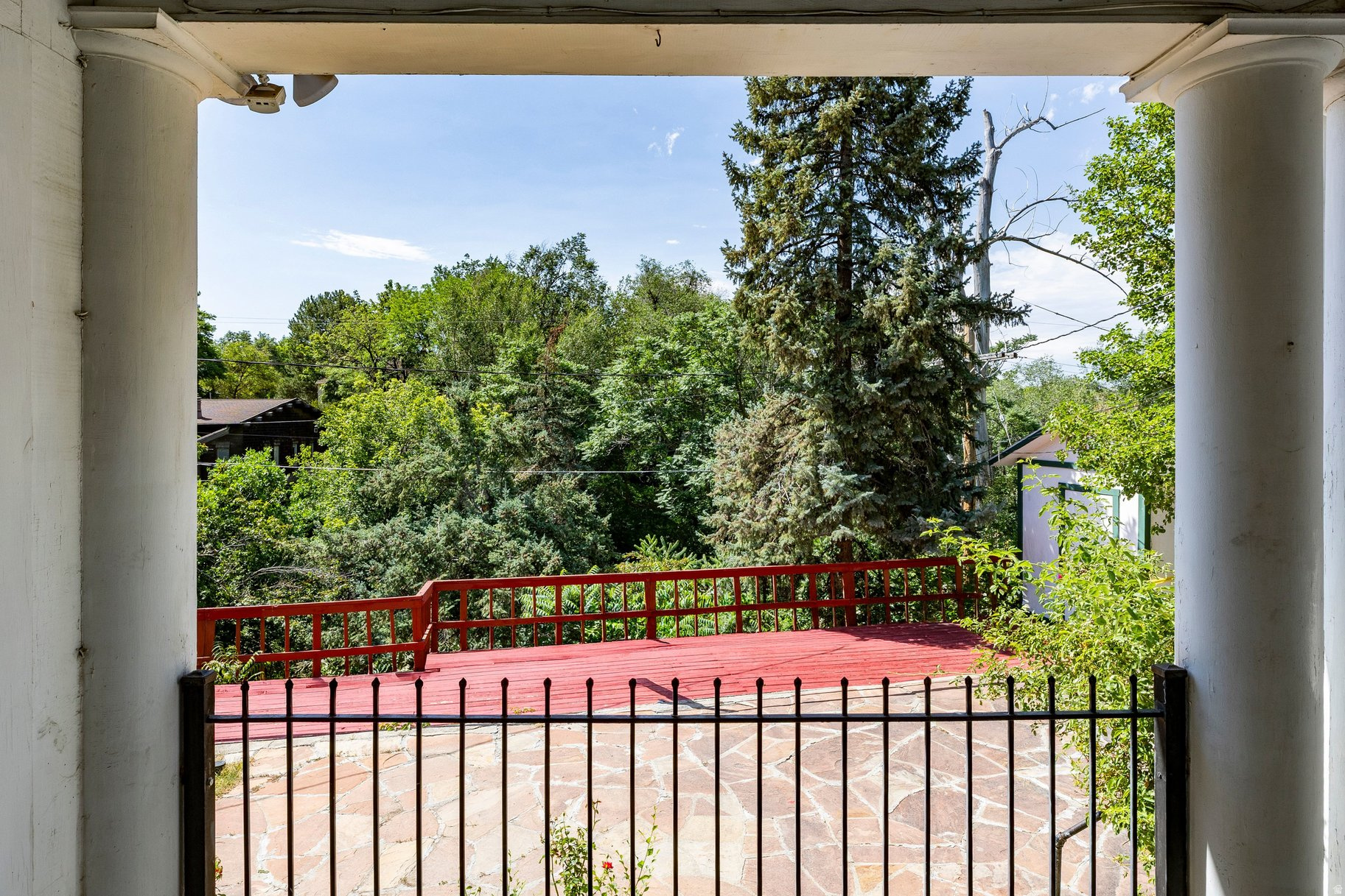 main property photo 12