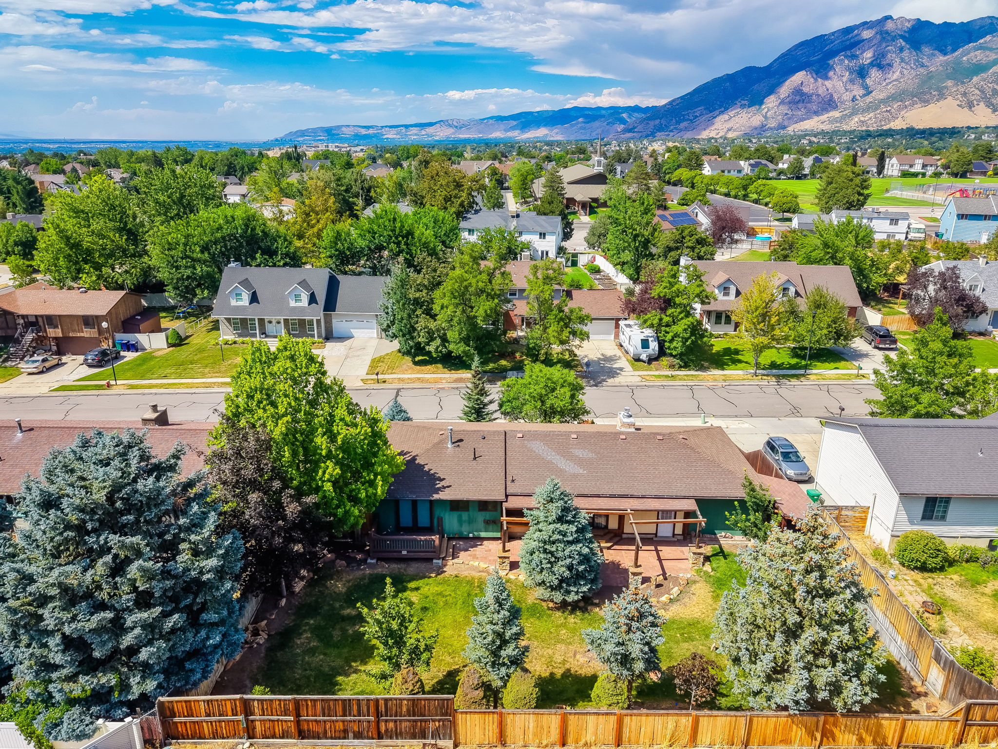 main property photo 32