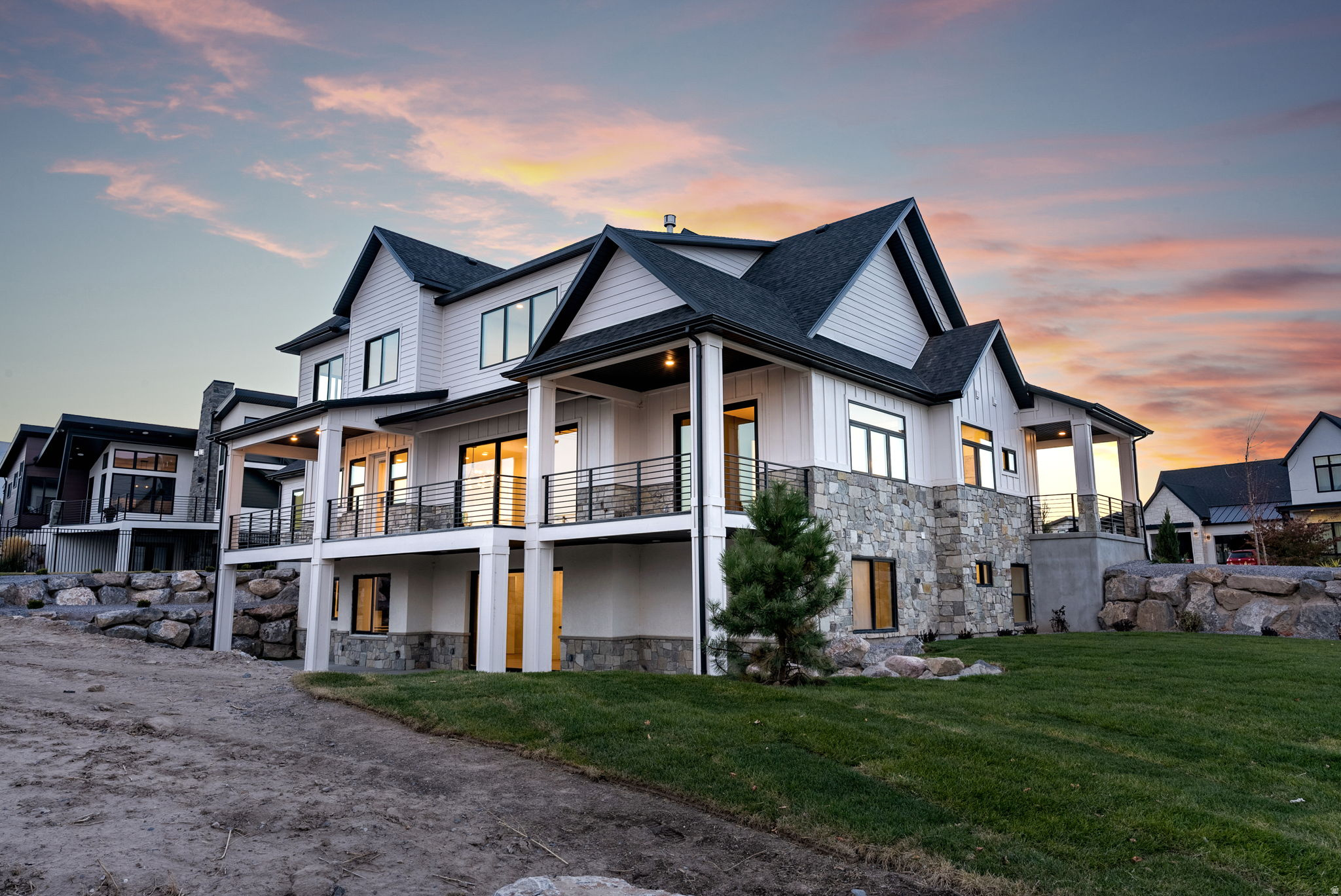 main property photo 28