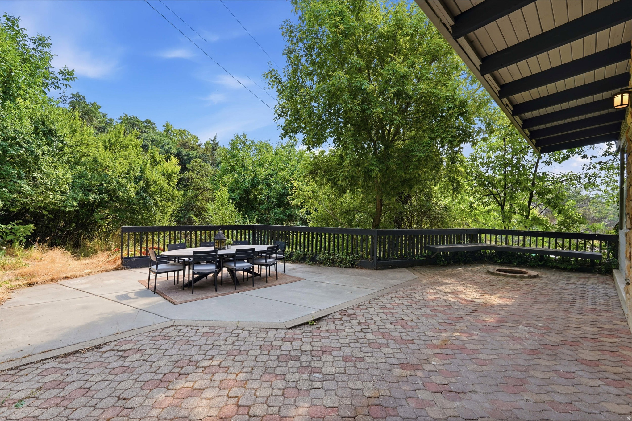 main property photo 60