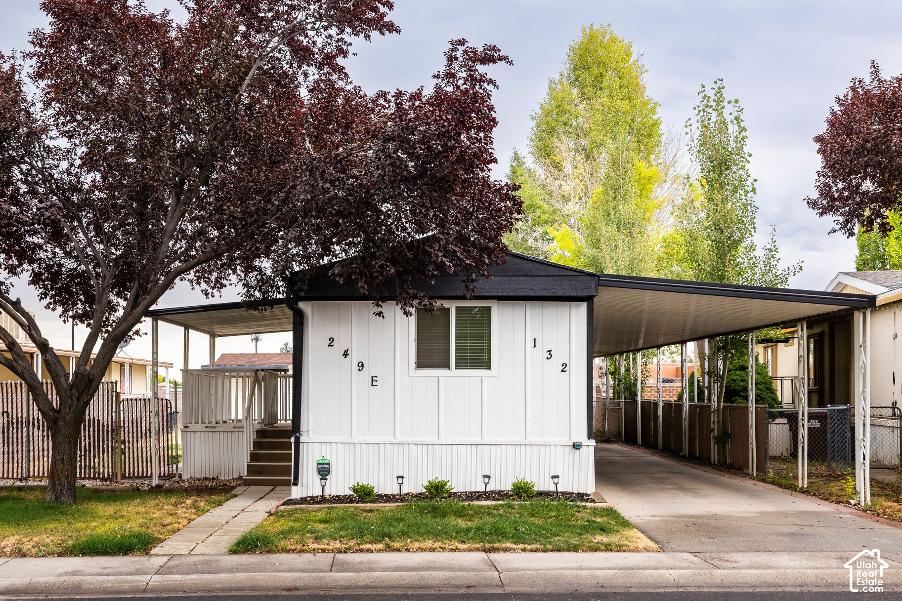 main property photo 17