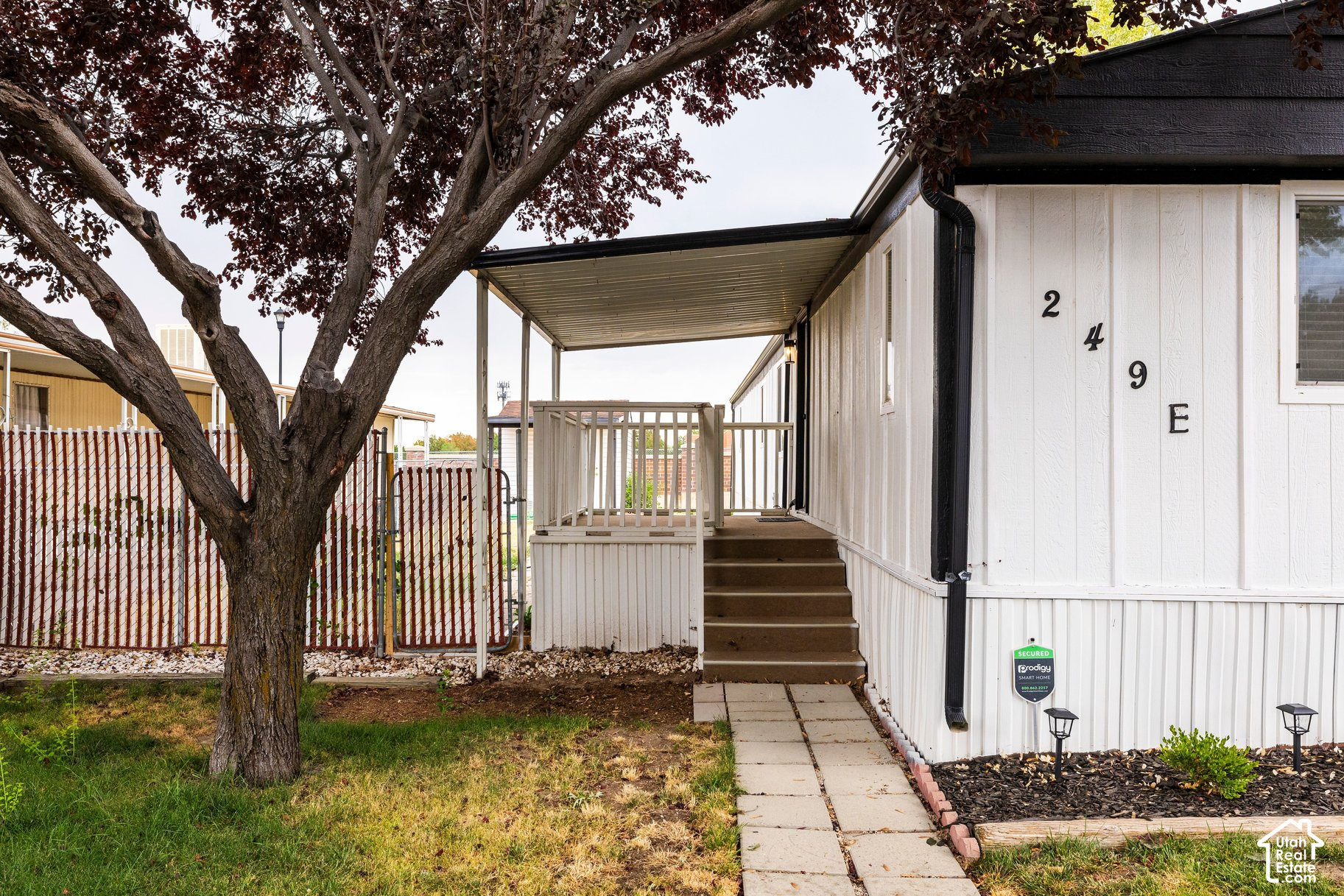 main property photo 19