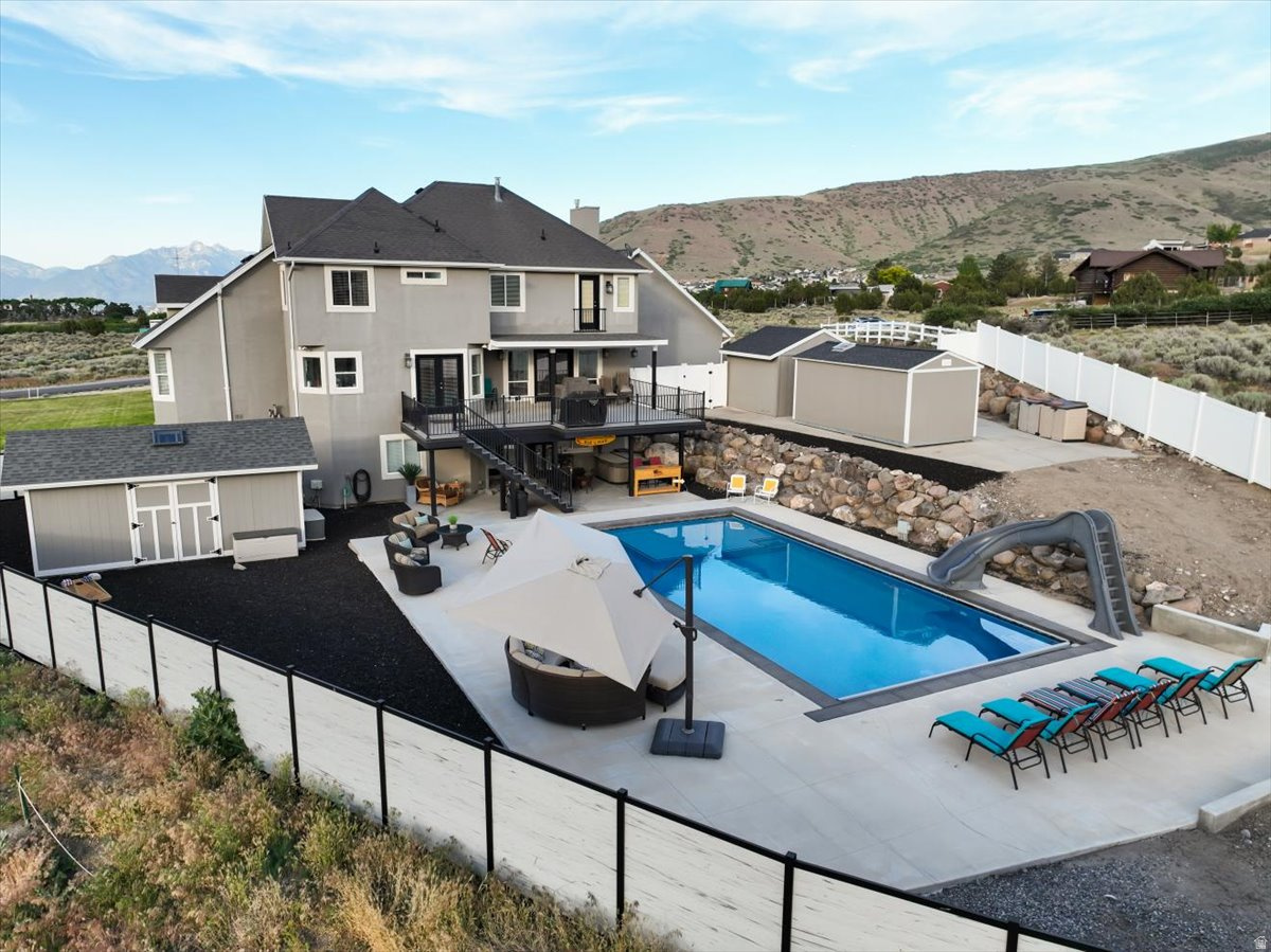main property photo 17