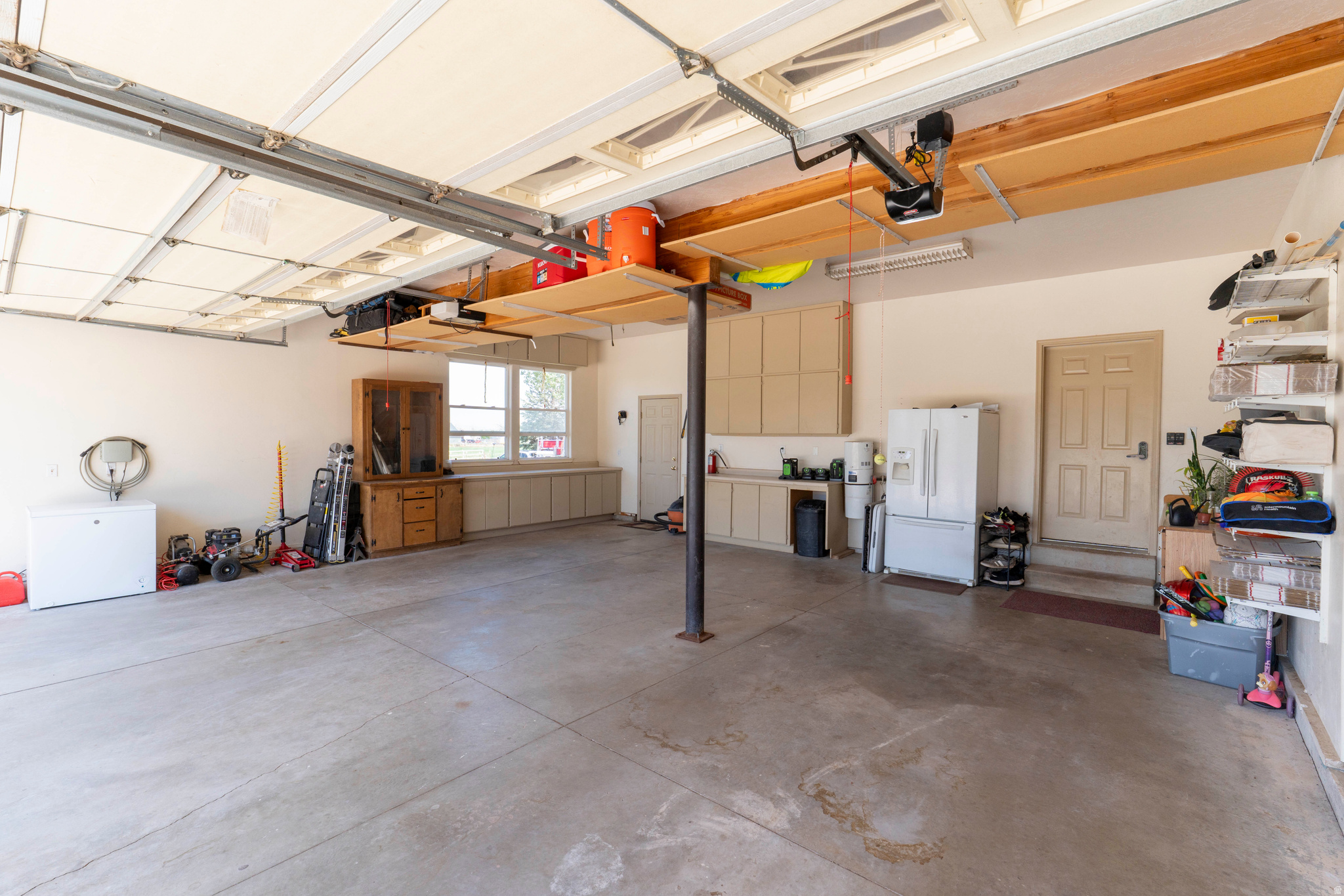 main property photo 45