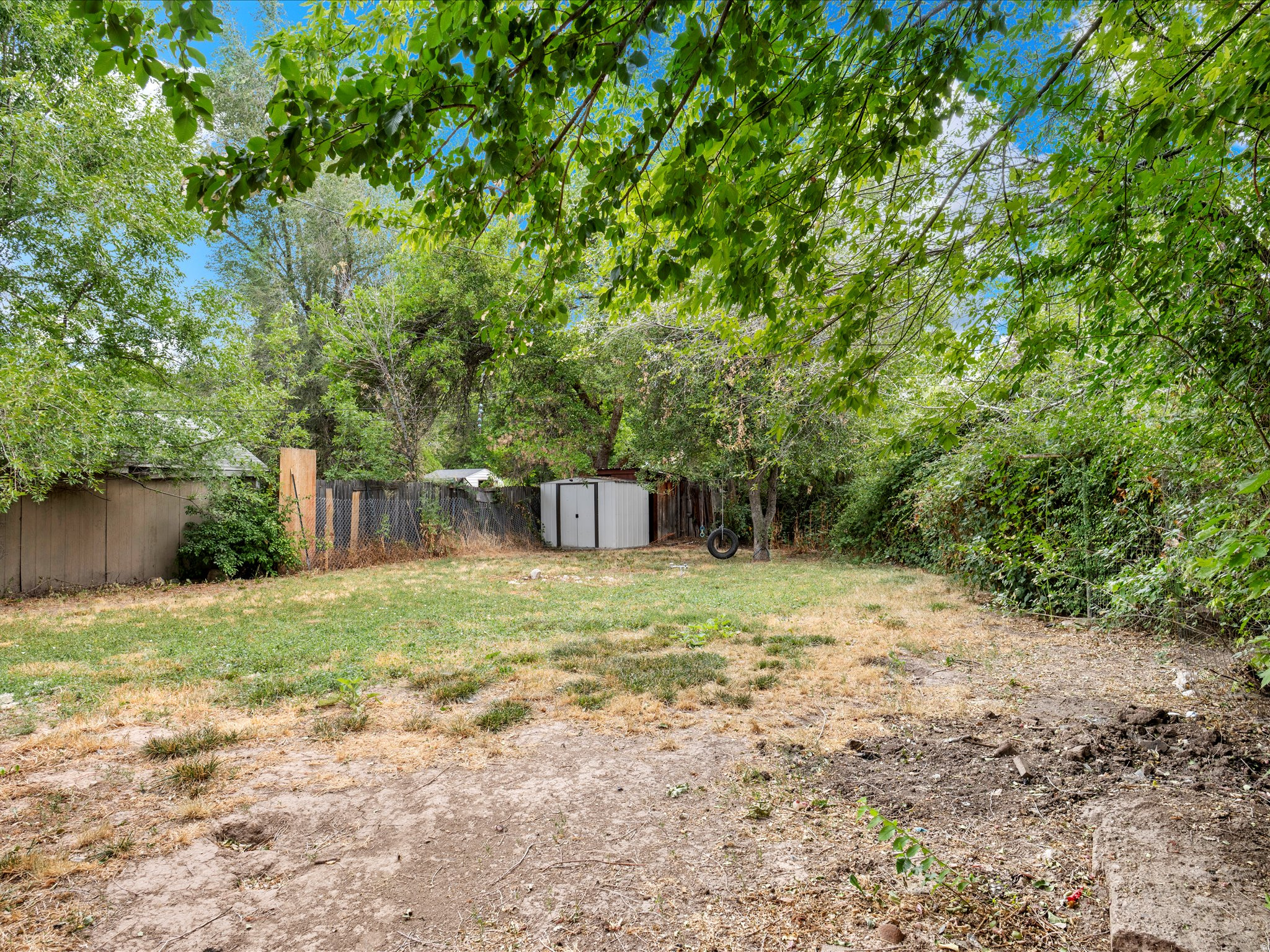 main property photo 16