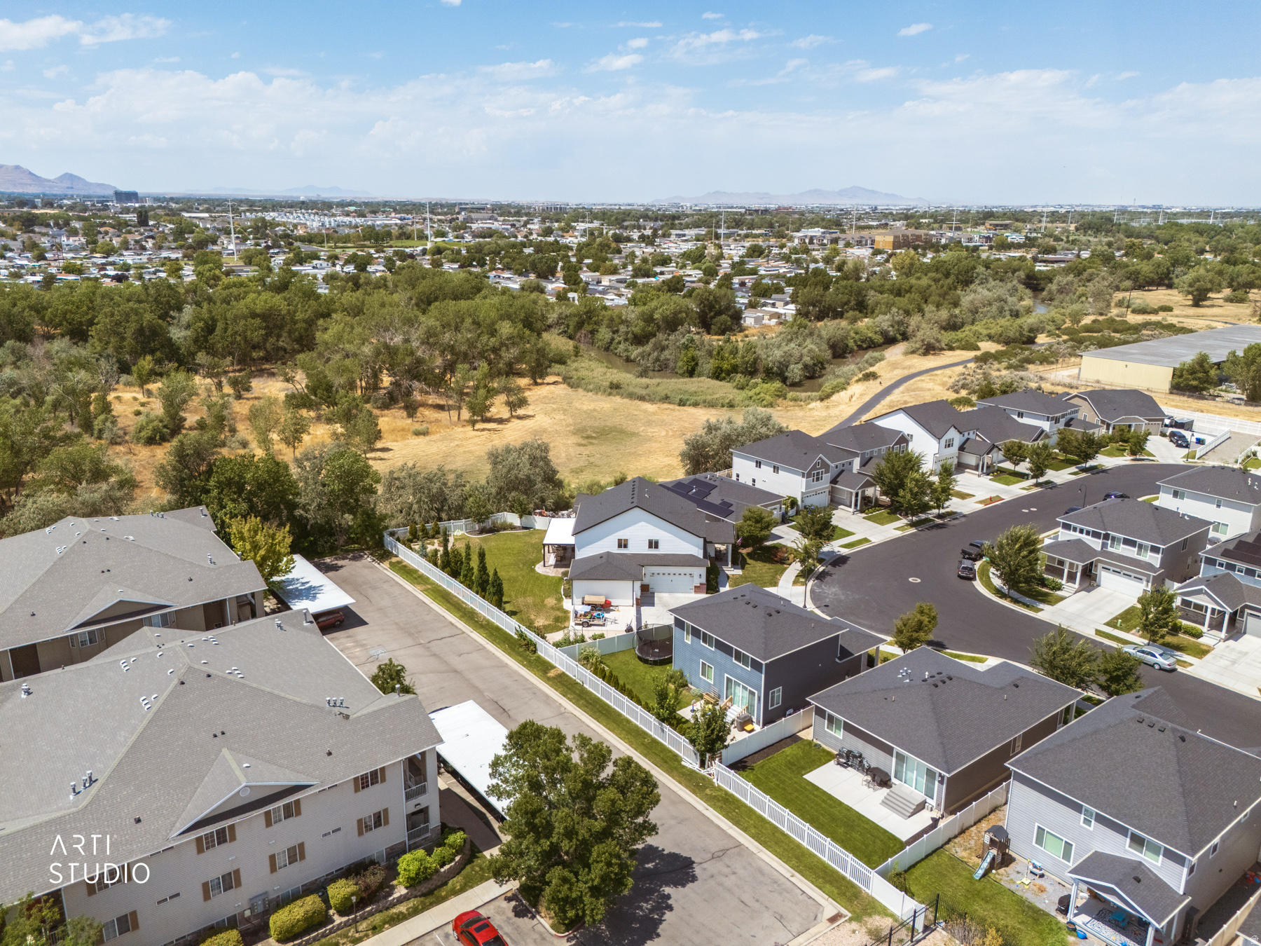main property photo 44