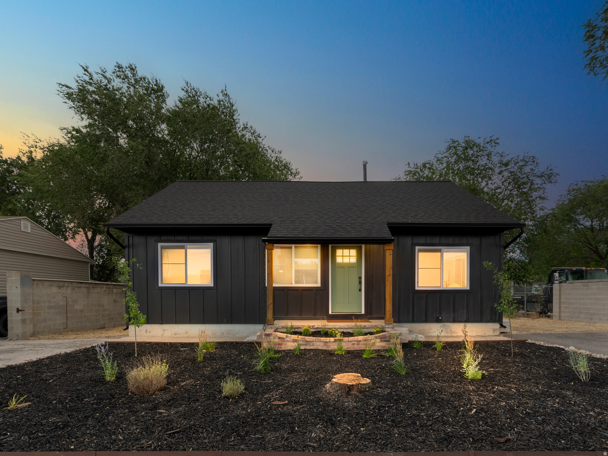 main property photo 24