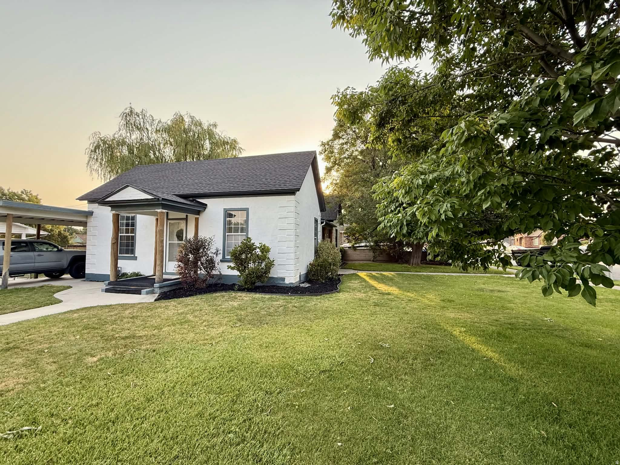 main property photo 2