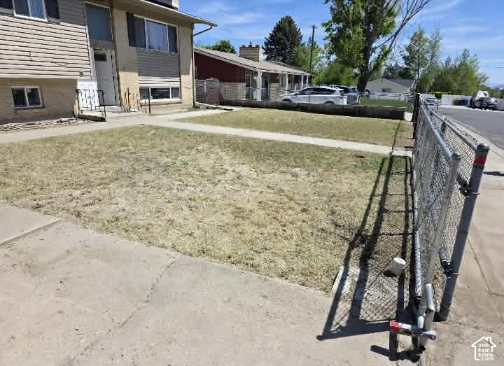 main property photo 24