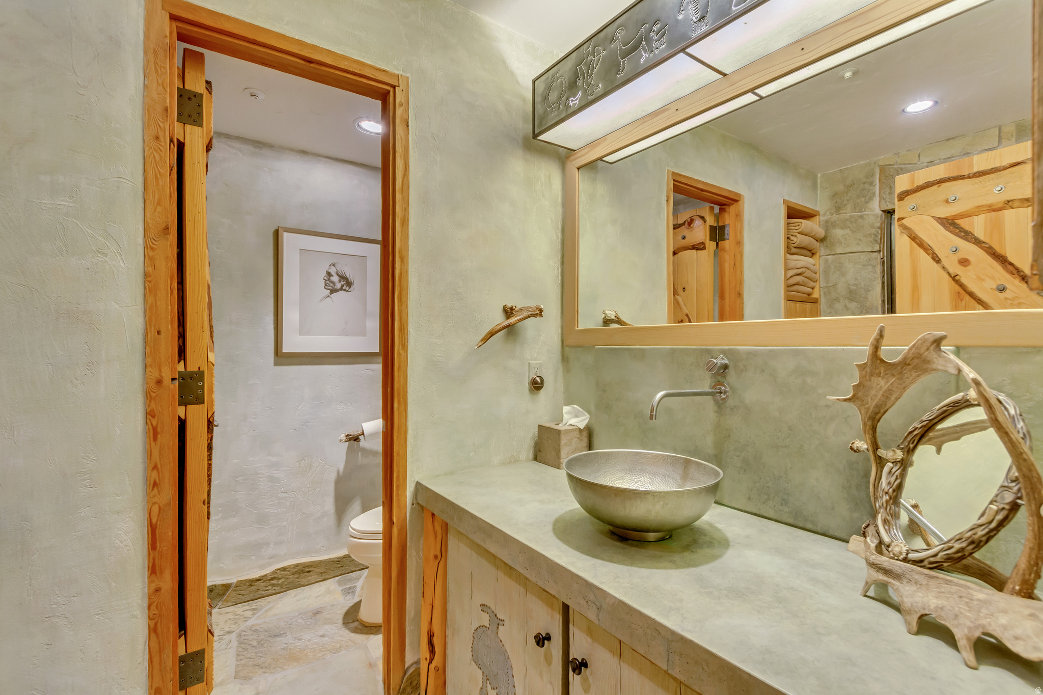 main property photo 74