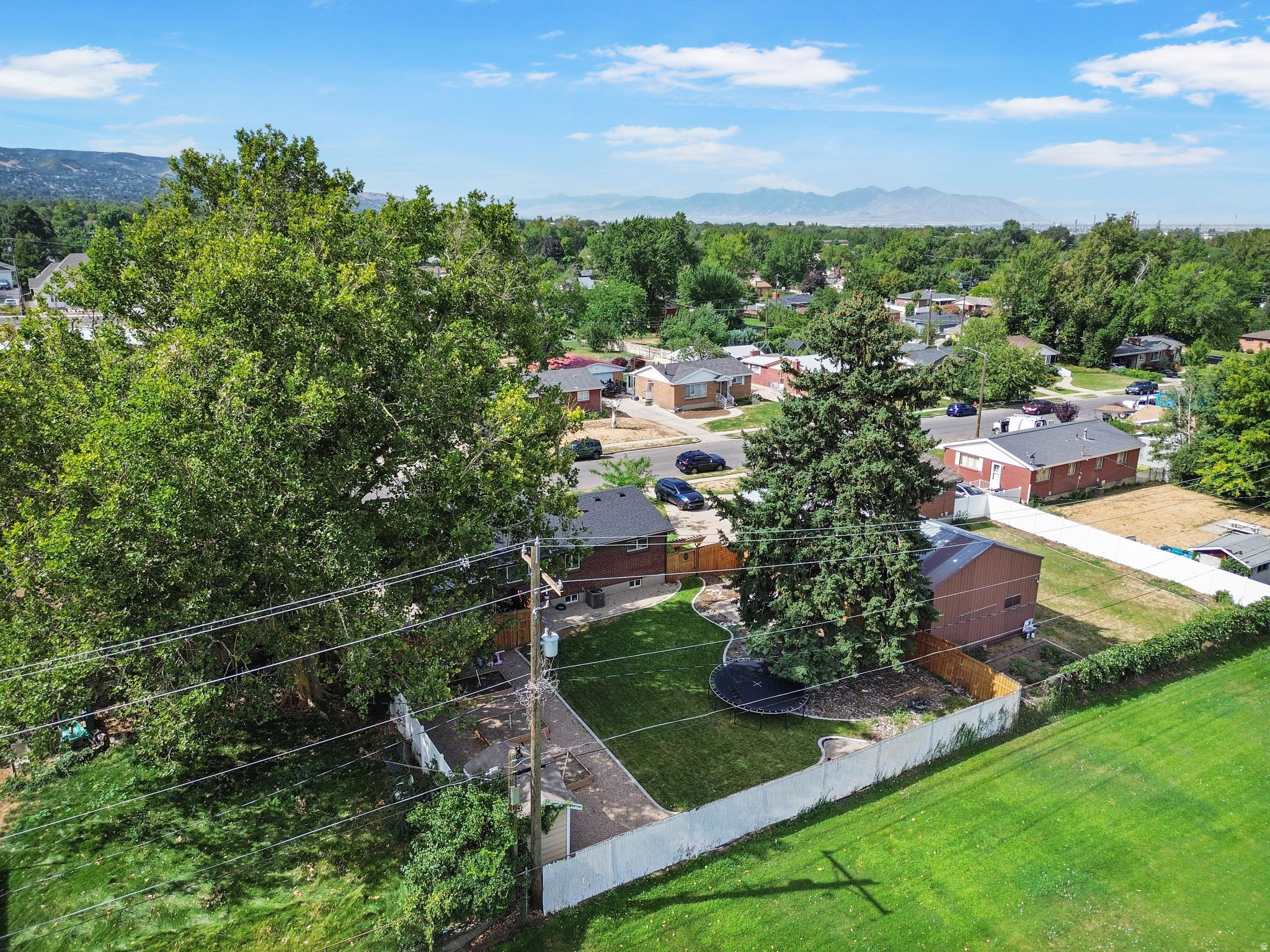 main property photo 32