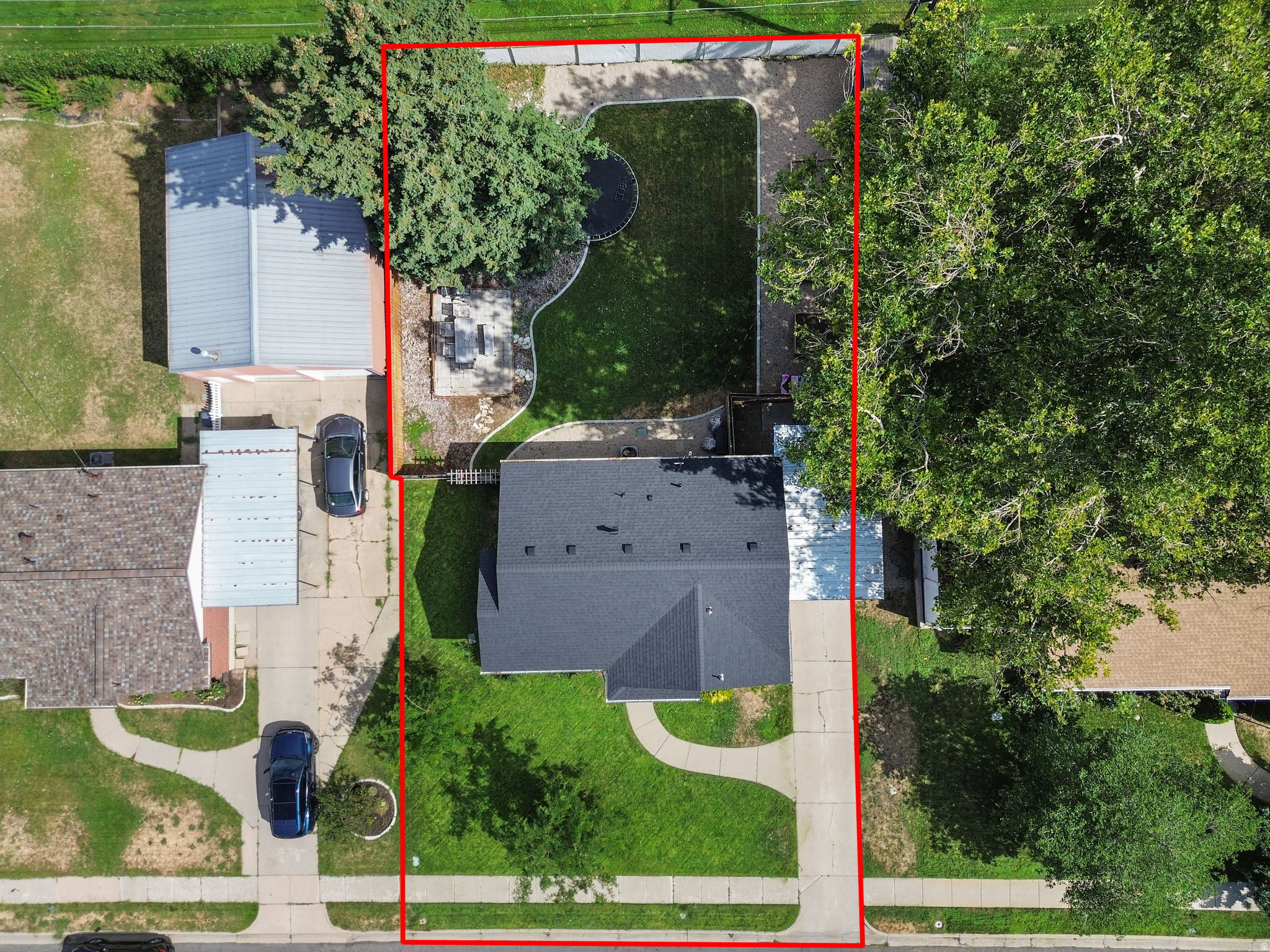 main property photo 36