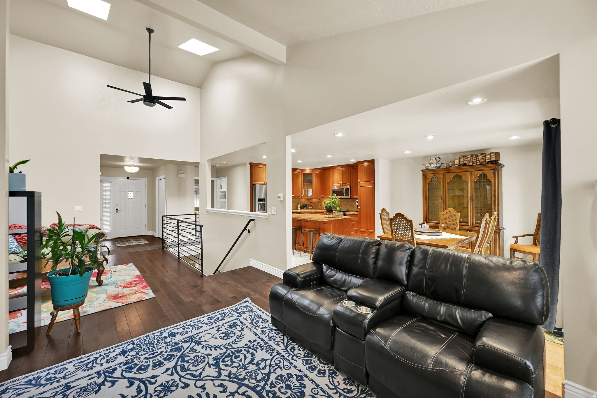 main property photo 14