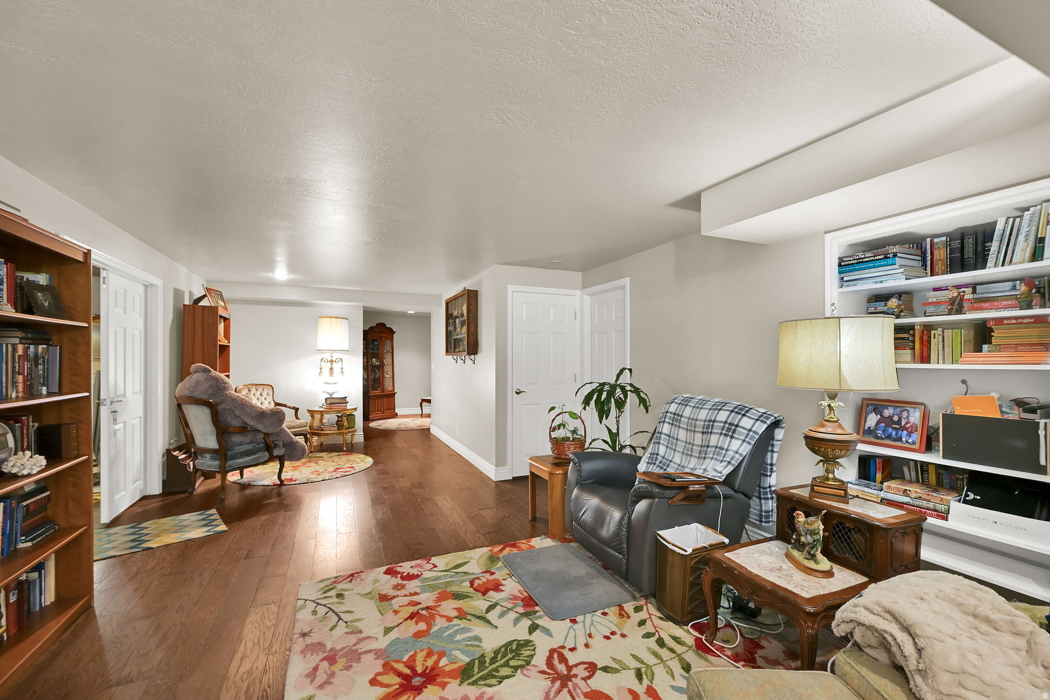 main property photo 25