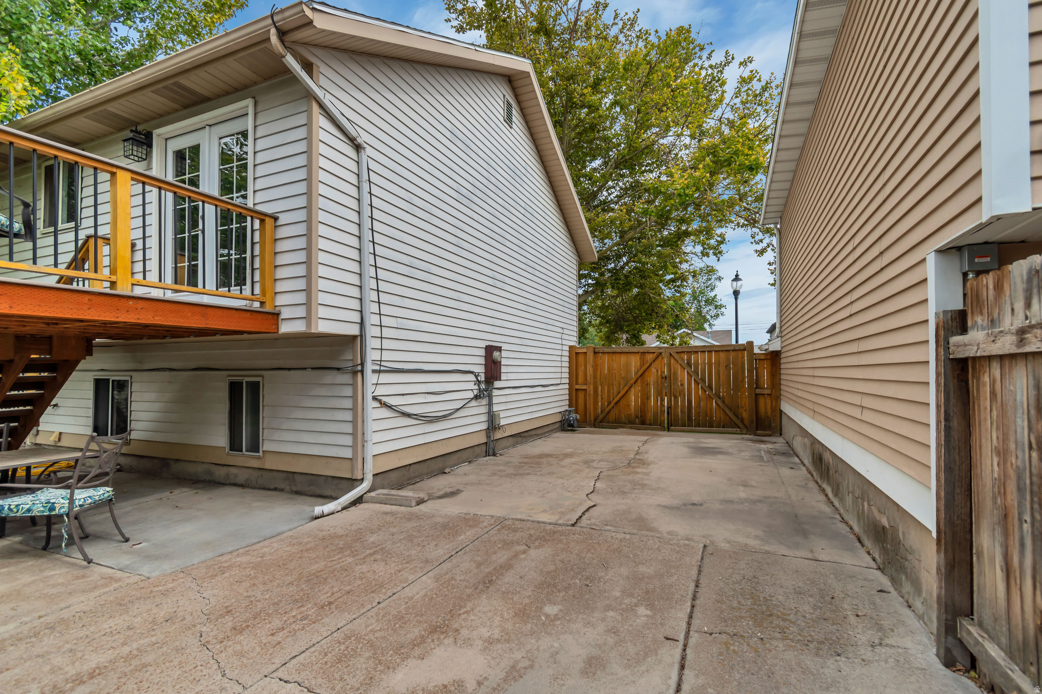 main property photo 20