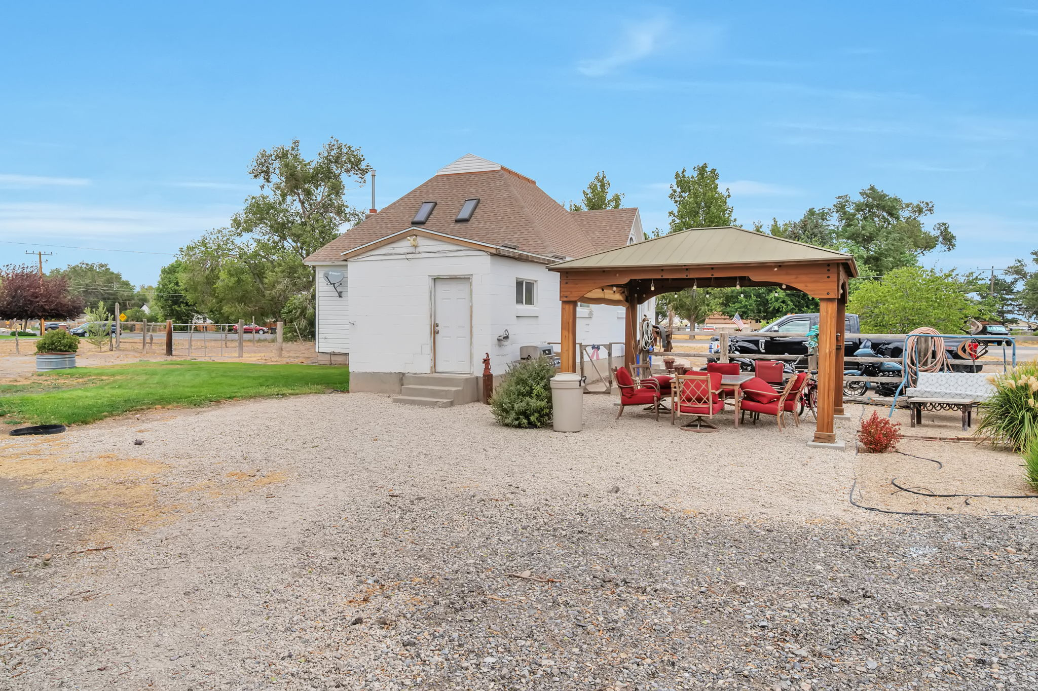 main property photo 21