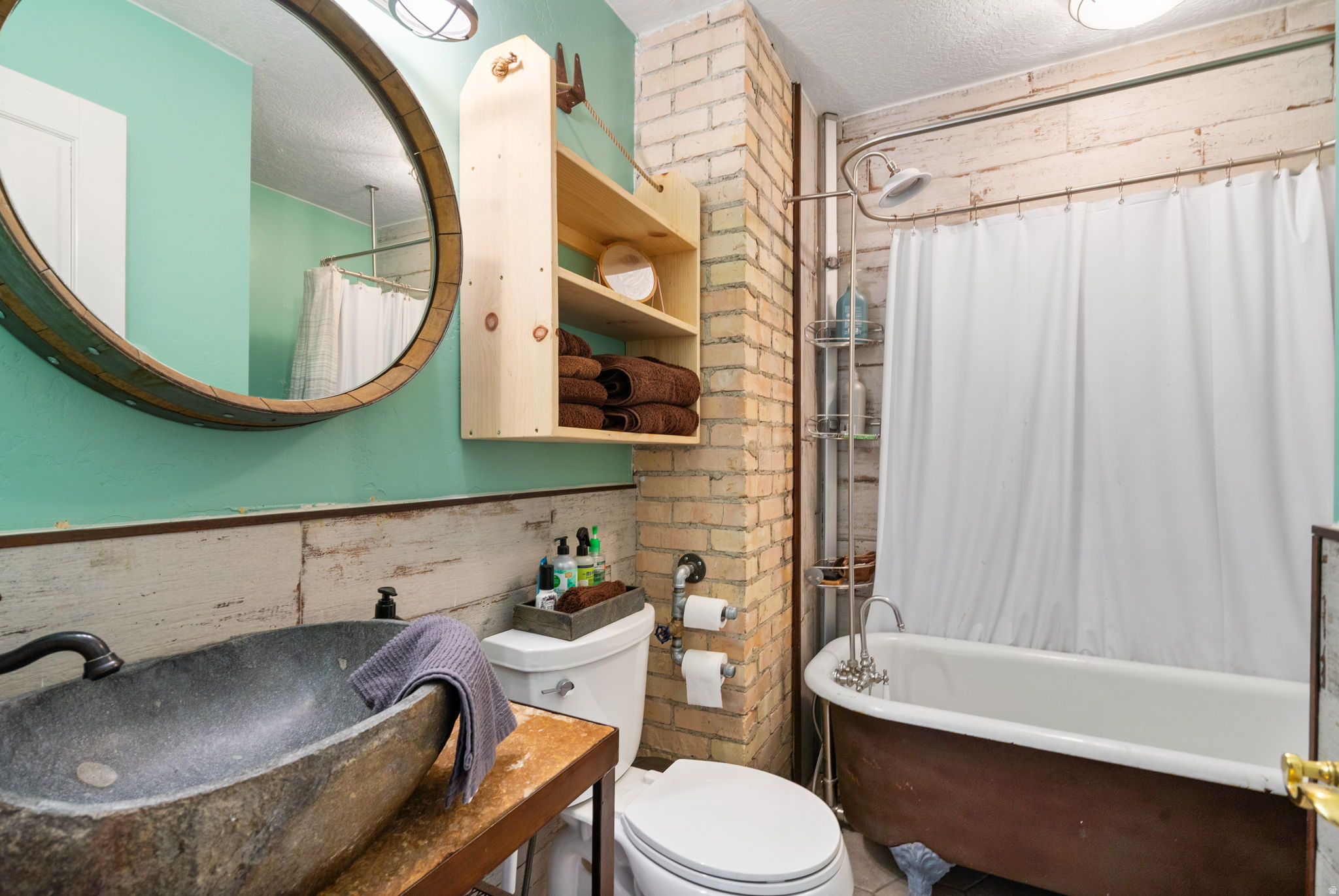 main property photo 14