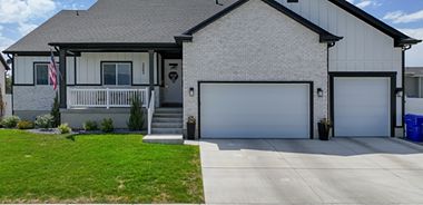 image of property with 3 Bed | 2 Bath | 3,837 Sqft