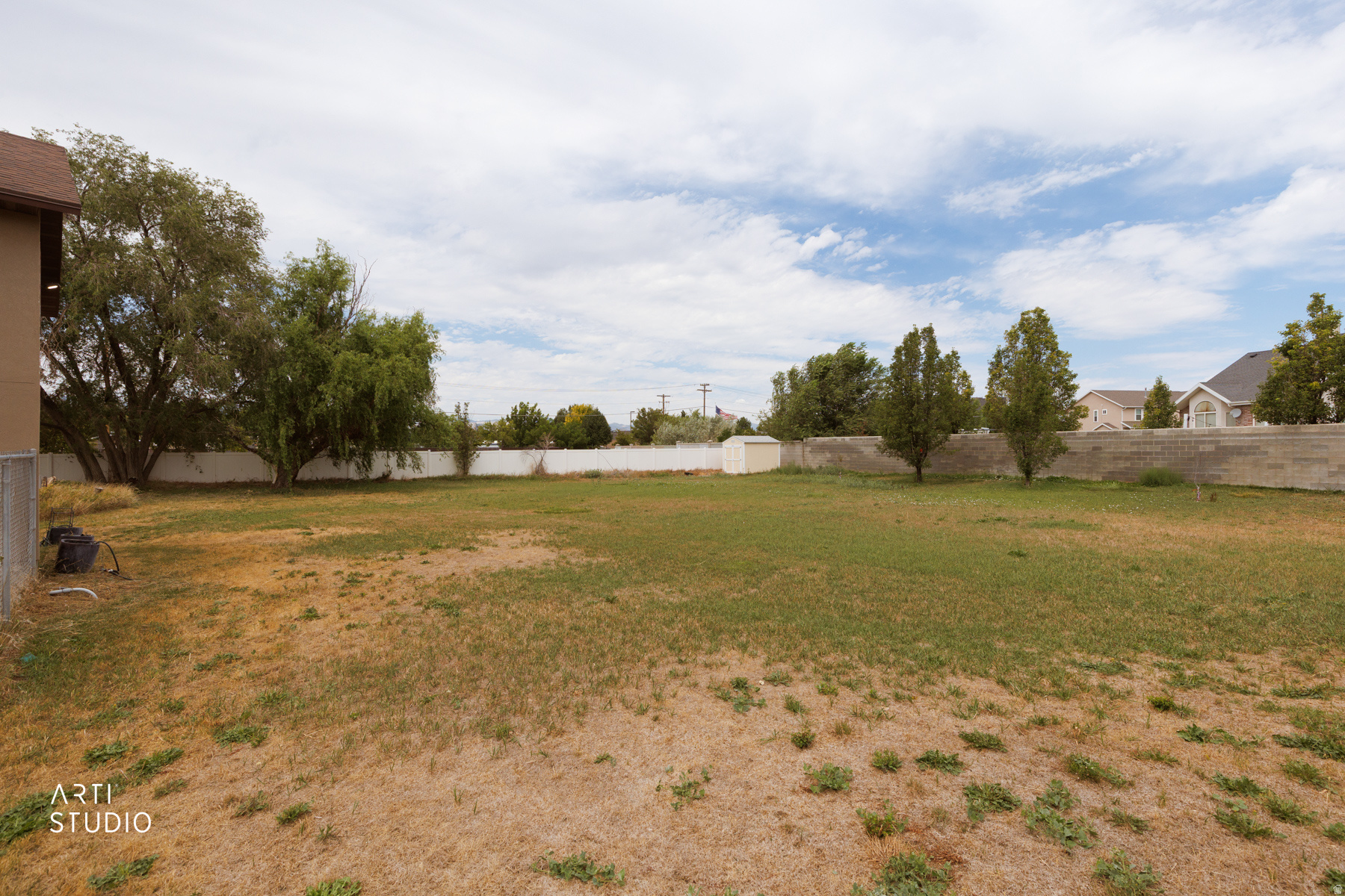 main property photo 50