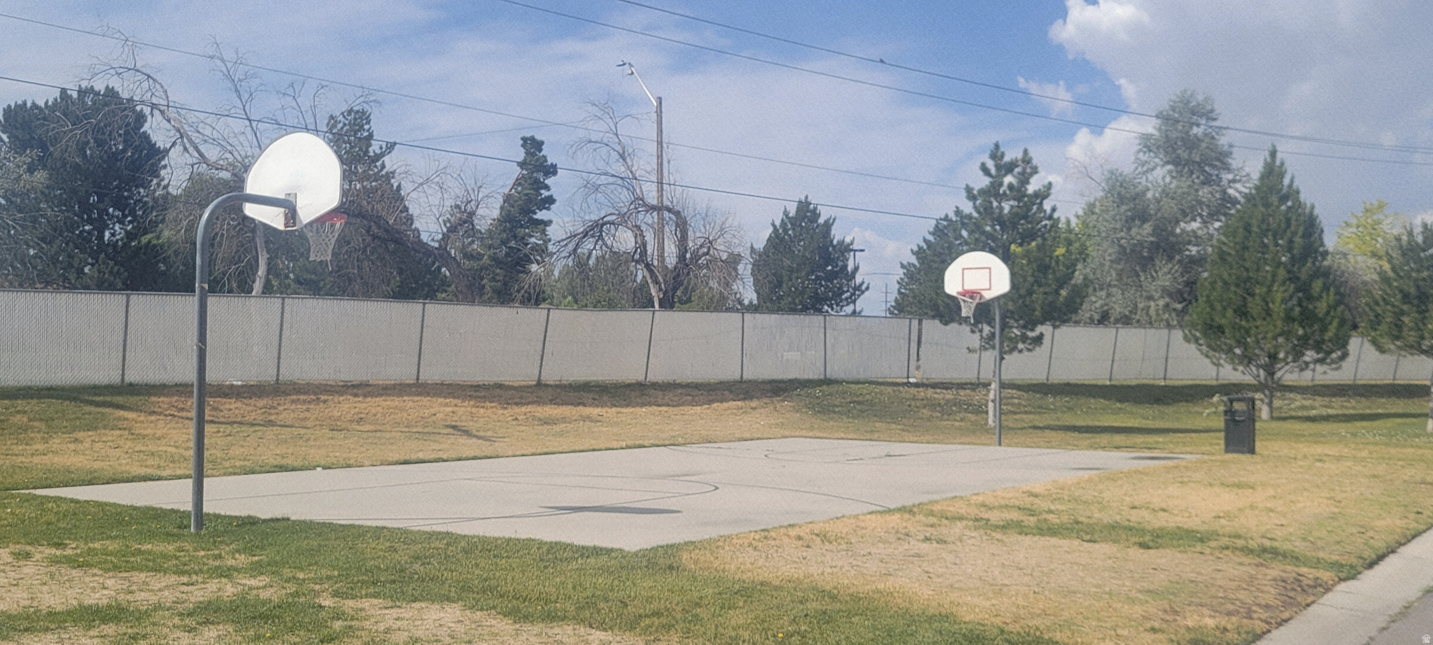 main property photo 19