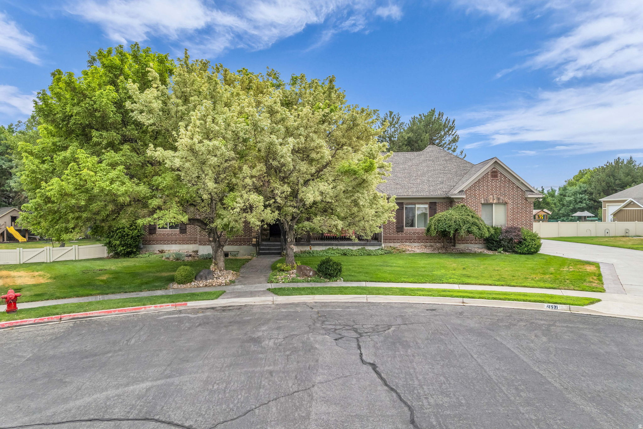 main property photo 32