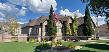 image of property with 6 Bed | 5 Bath | 5,957 Sqft