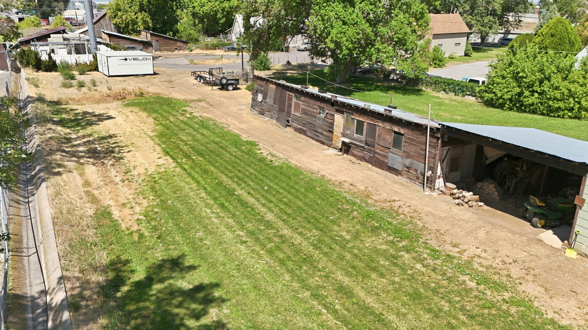 main property photo 41