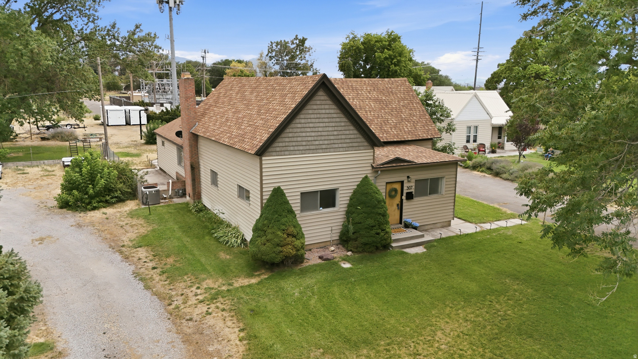 main property photo 47
