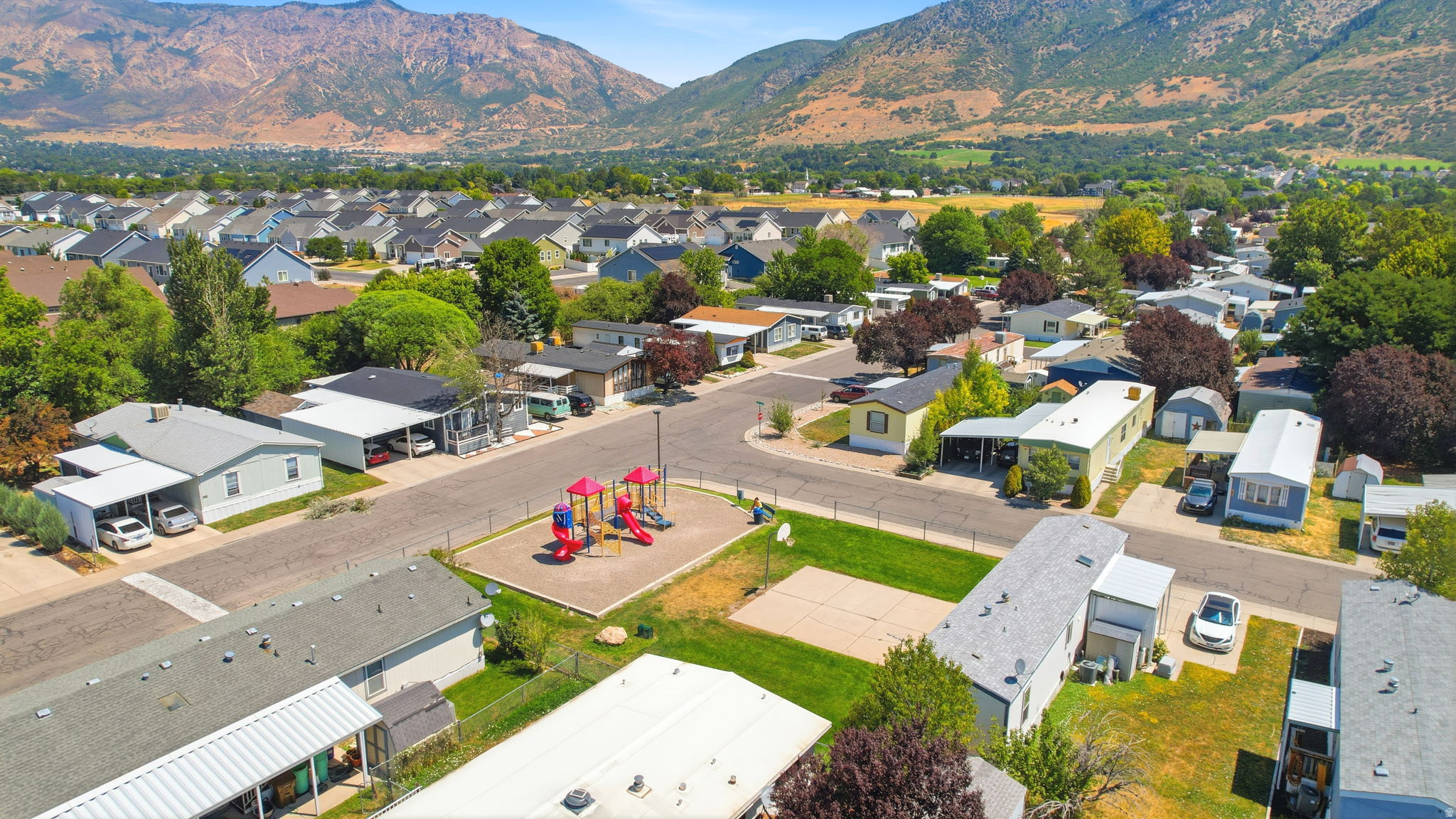 main property photo 27