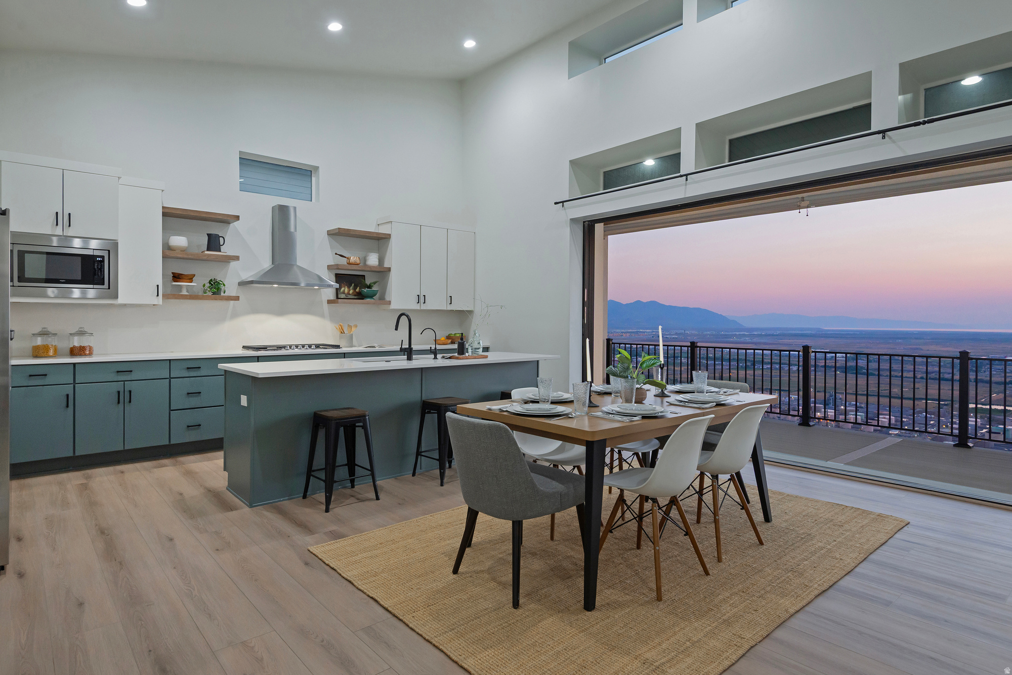 main property photo 18