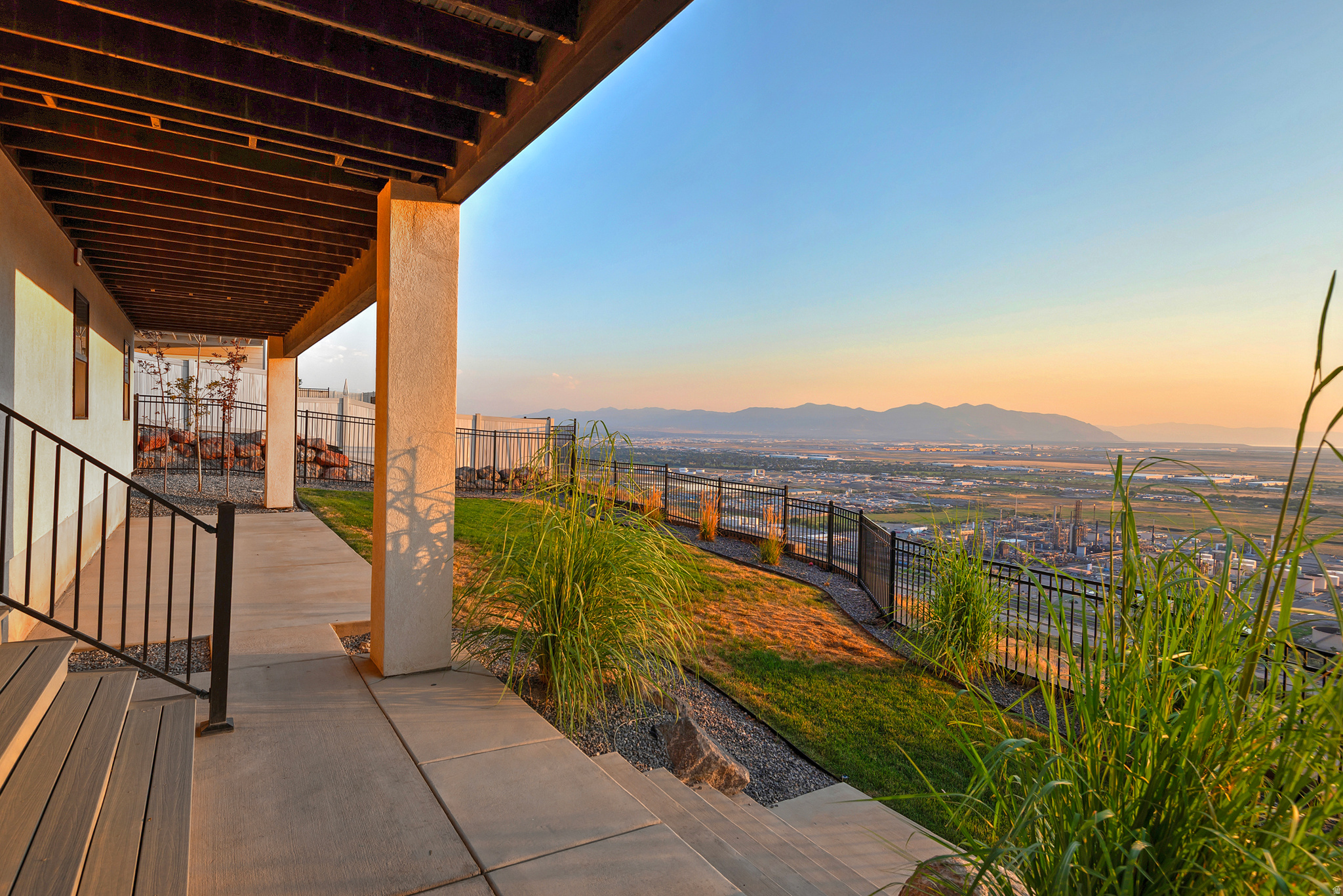 main property photo 58