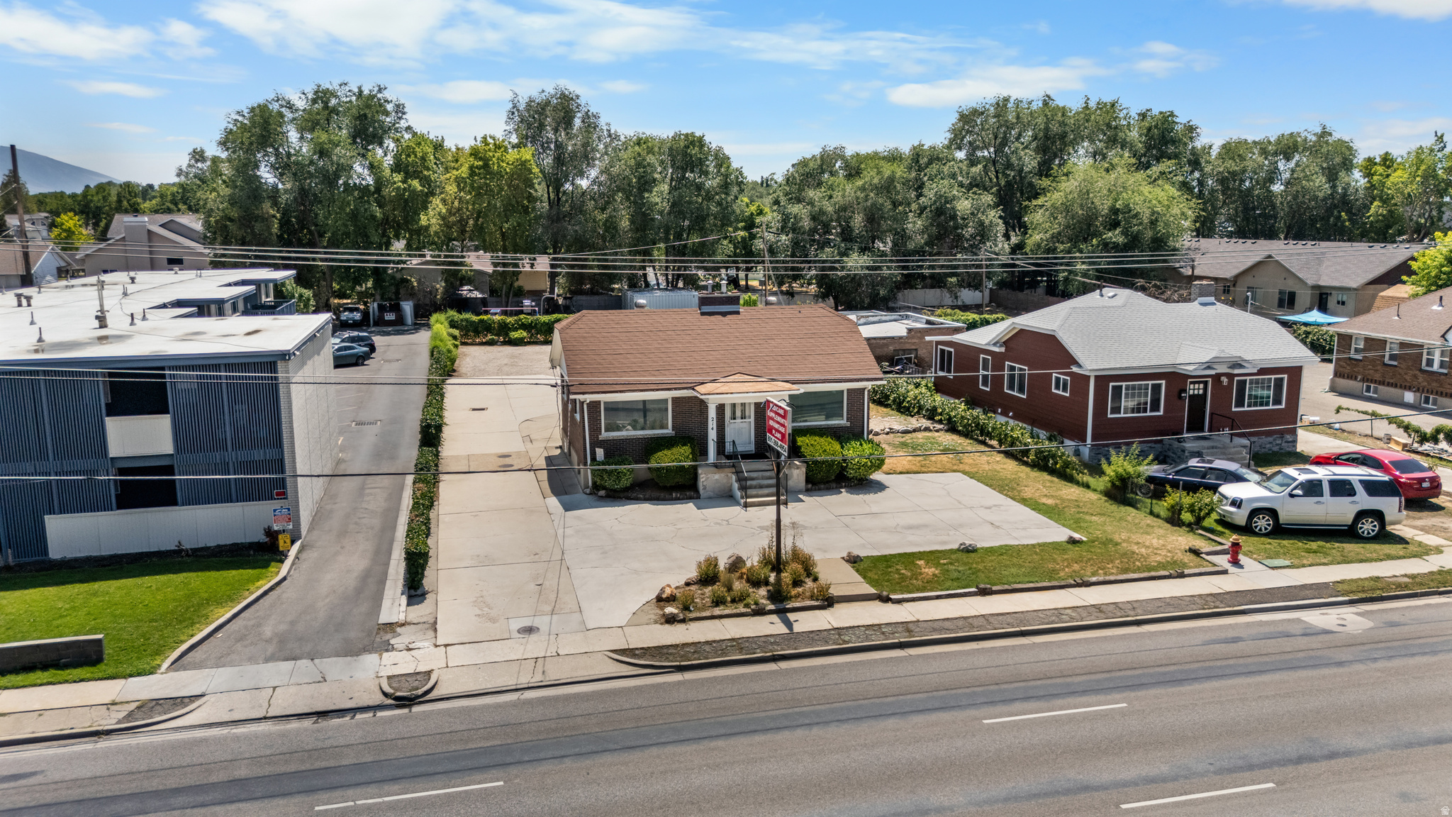 main property photo 29