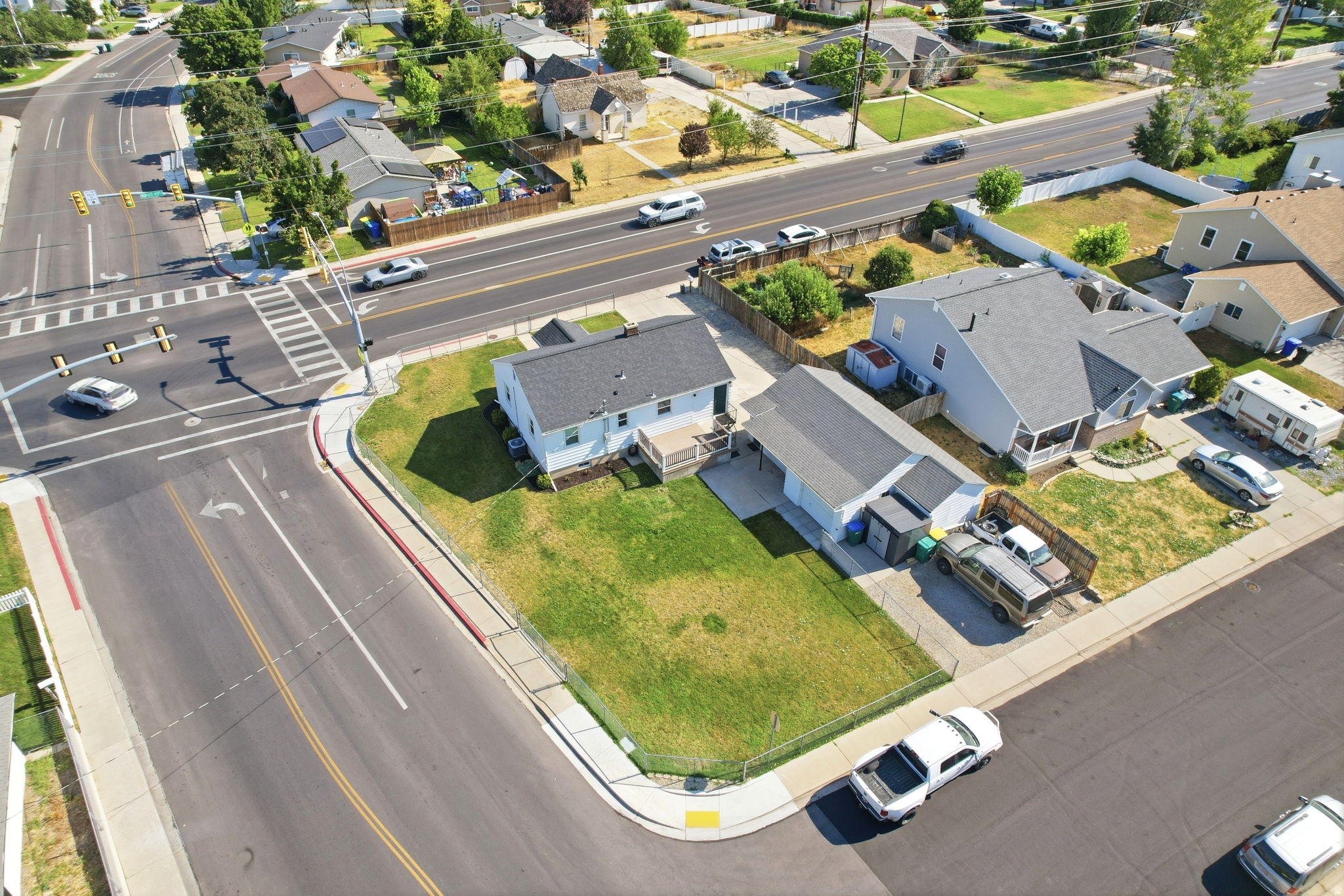 main property photo 33