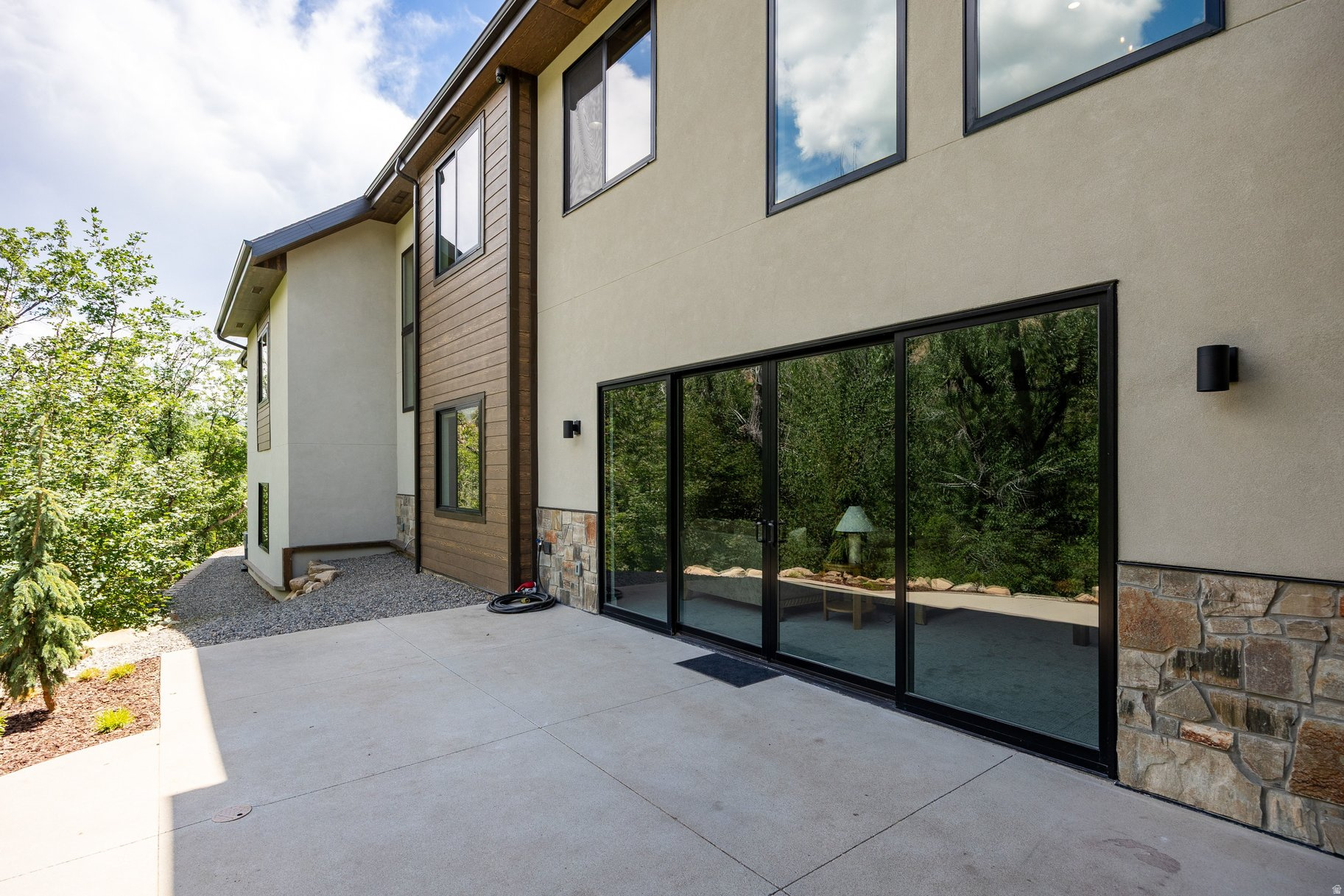 main property photo 66