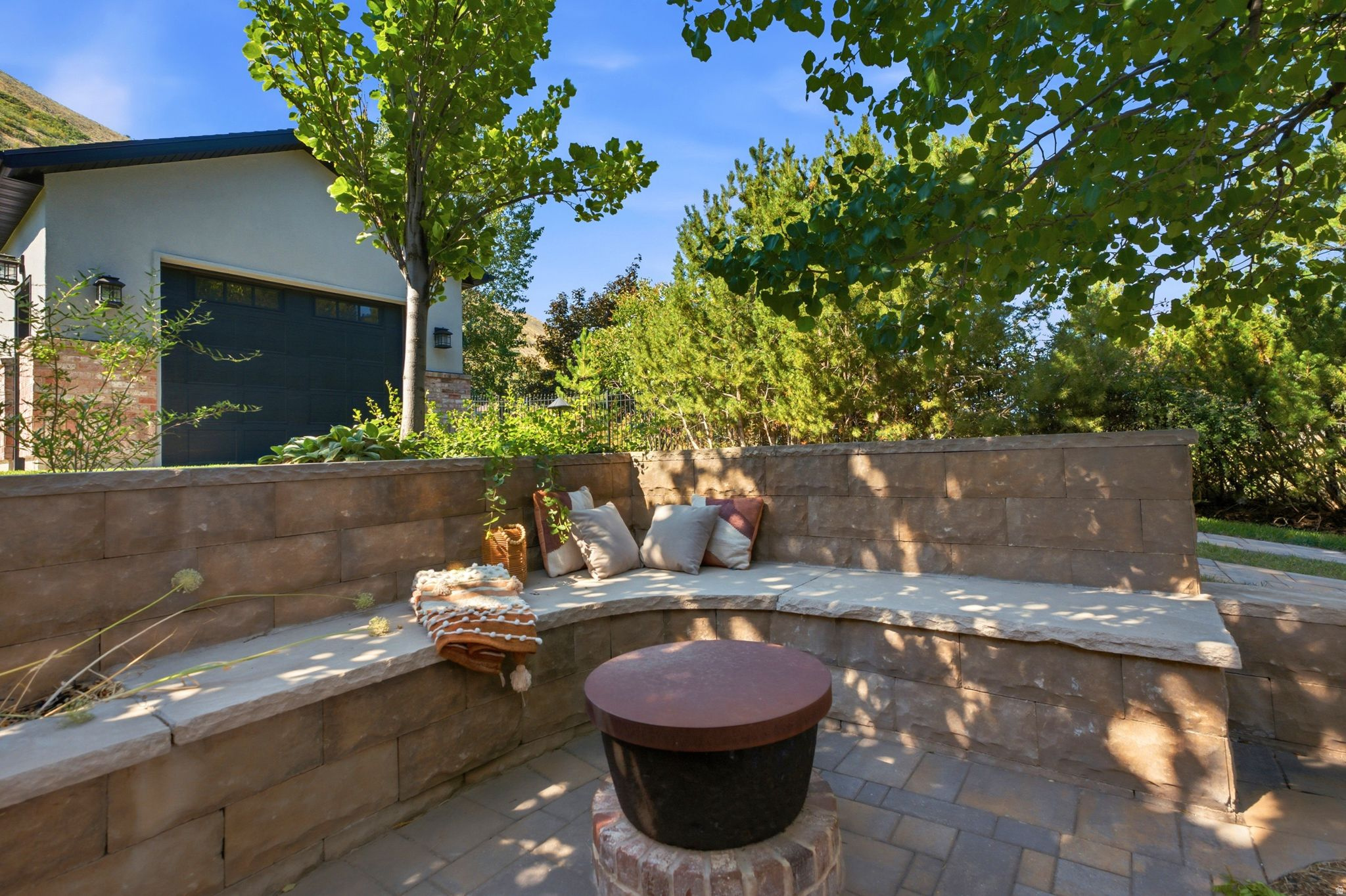 main property photo 76