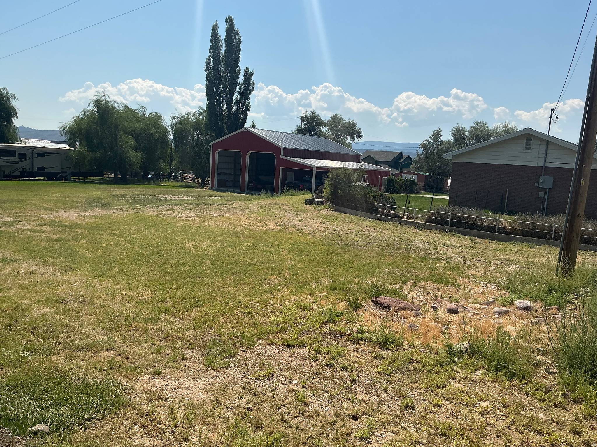 main property photo 28