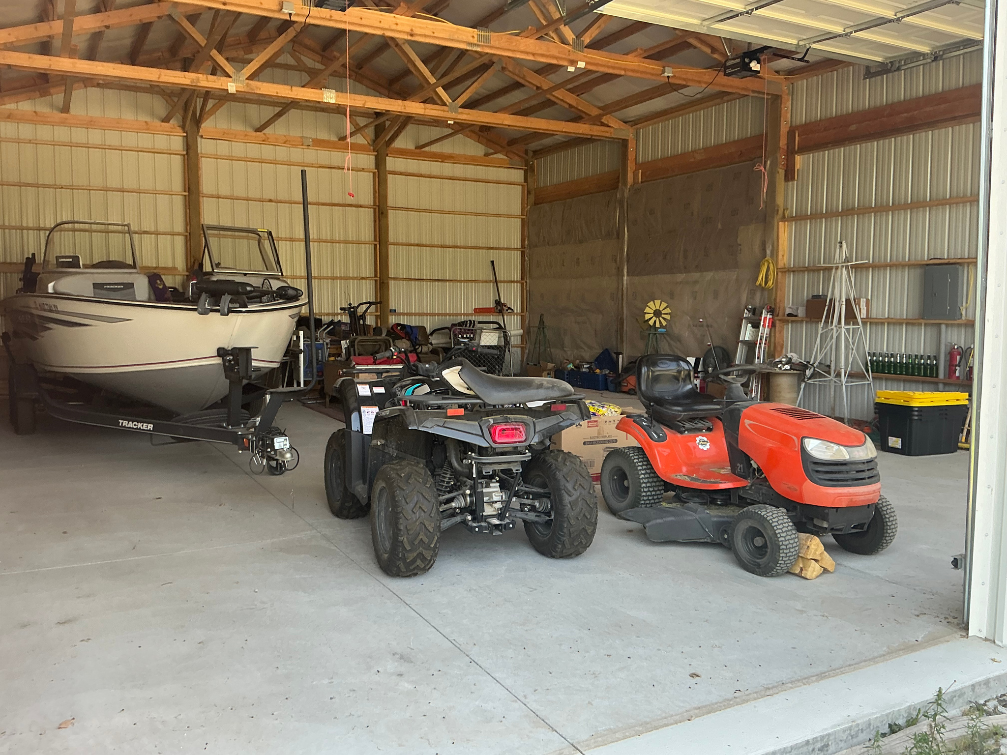 main property photo 33