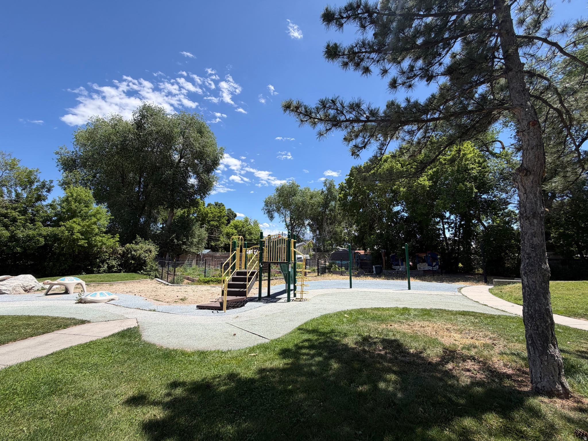 main property photo 29