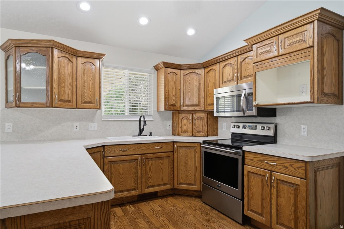 main property photo 15