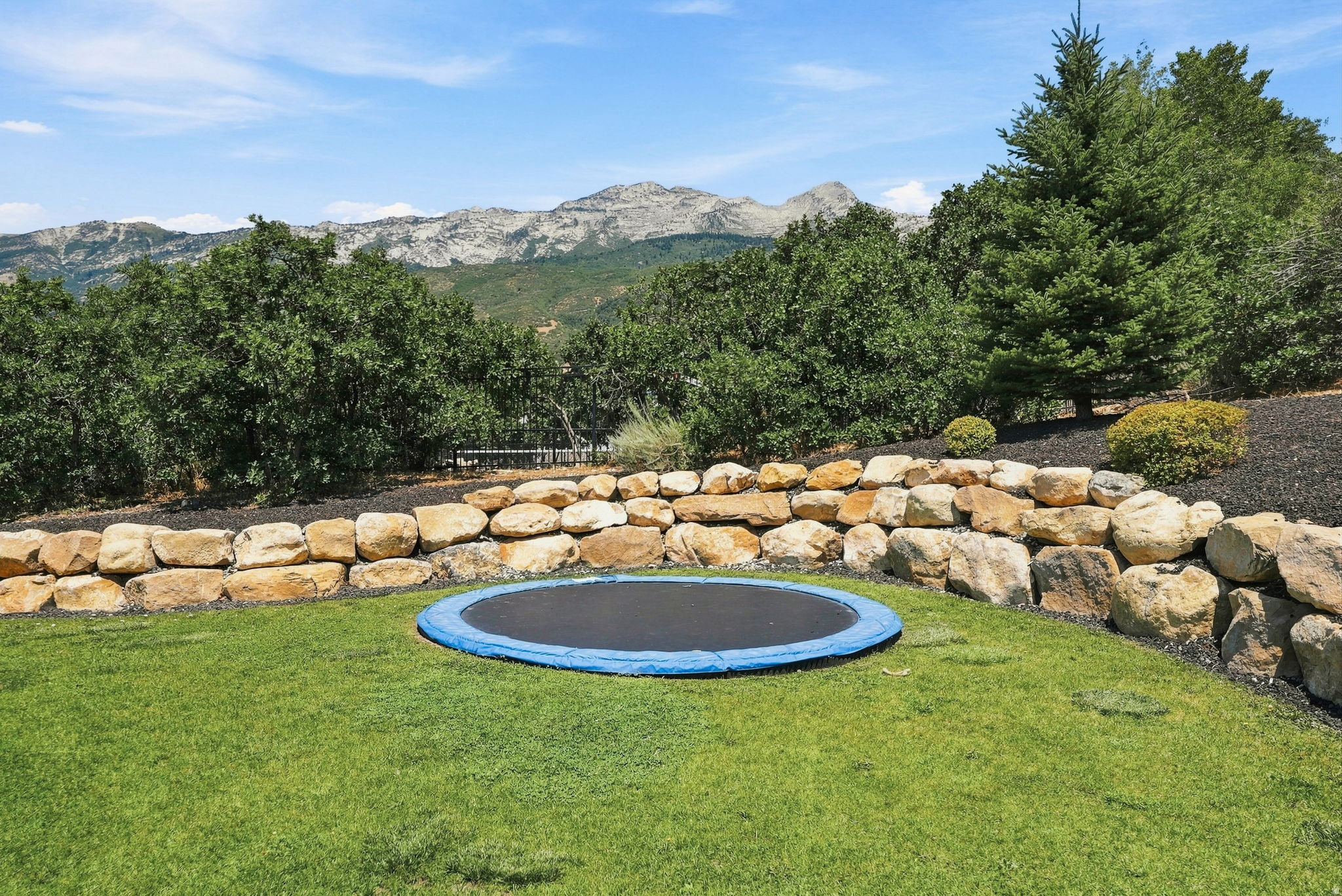 main property photo 88