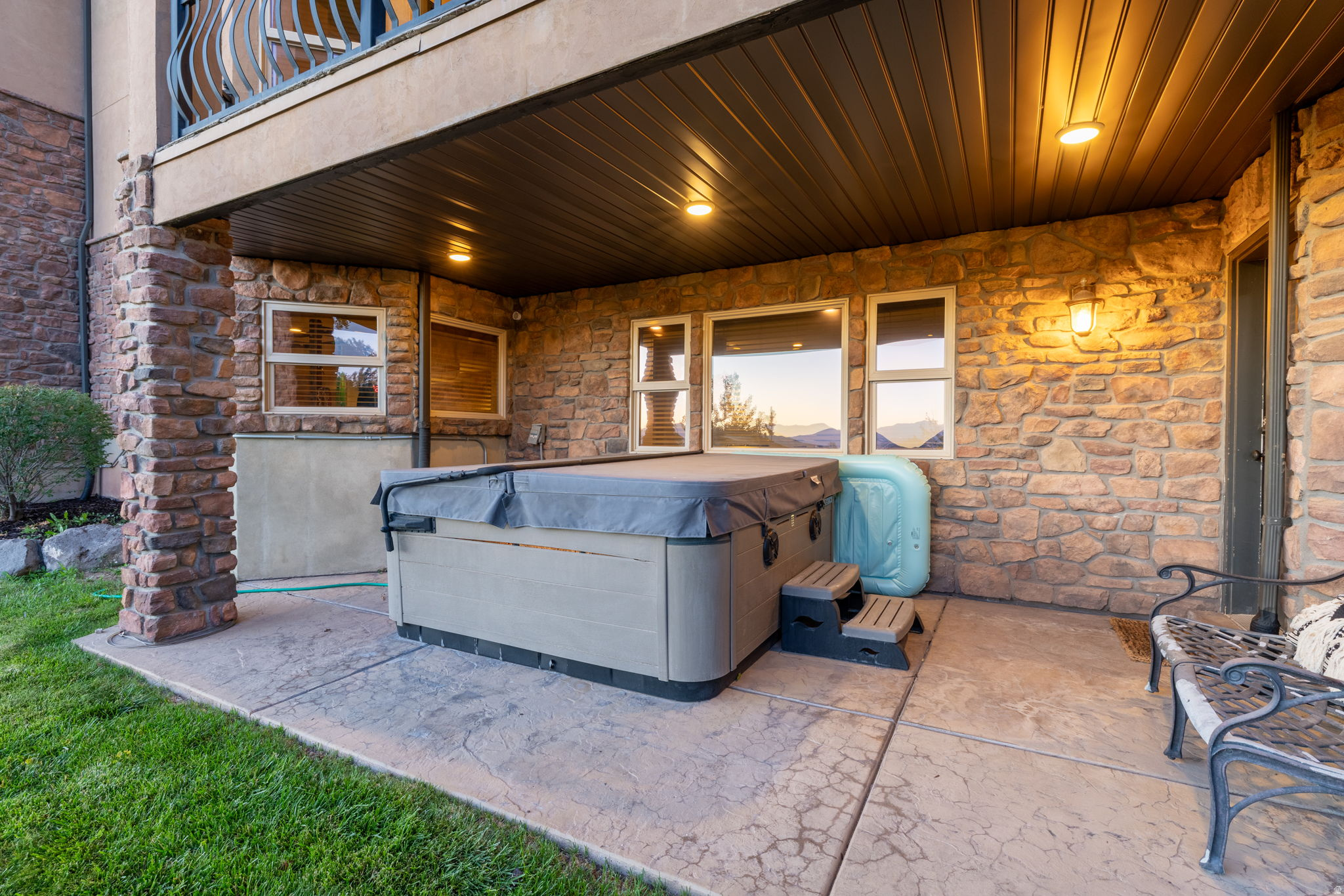 main property photo 59