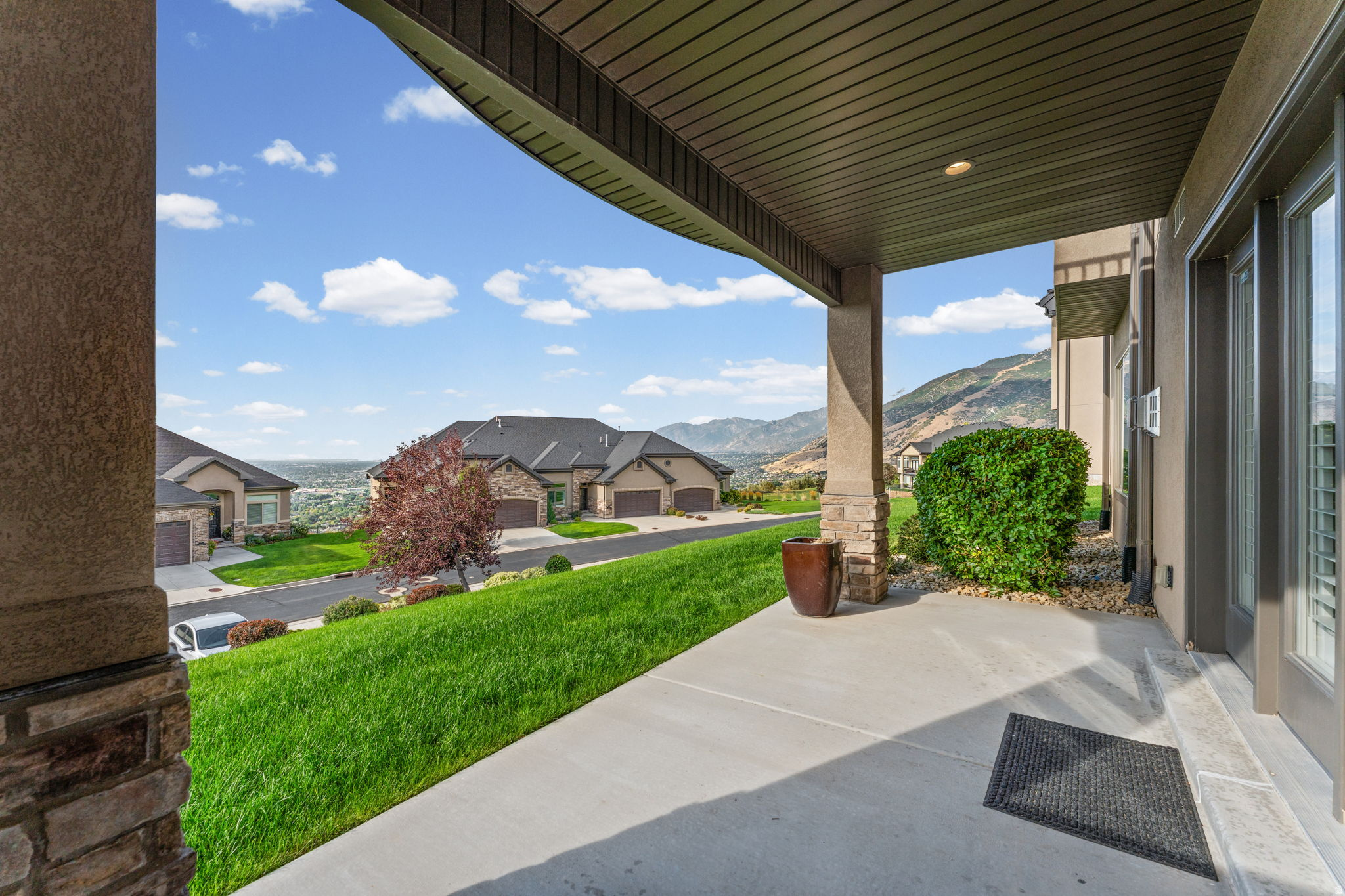 main property photo 41