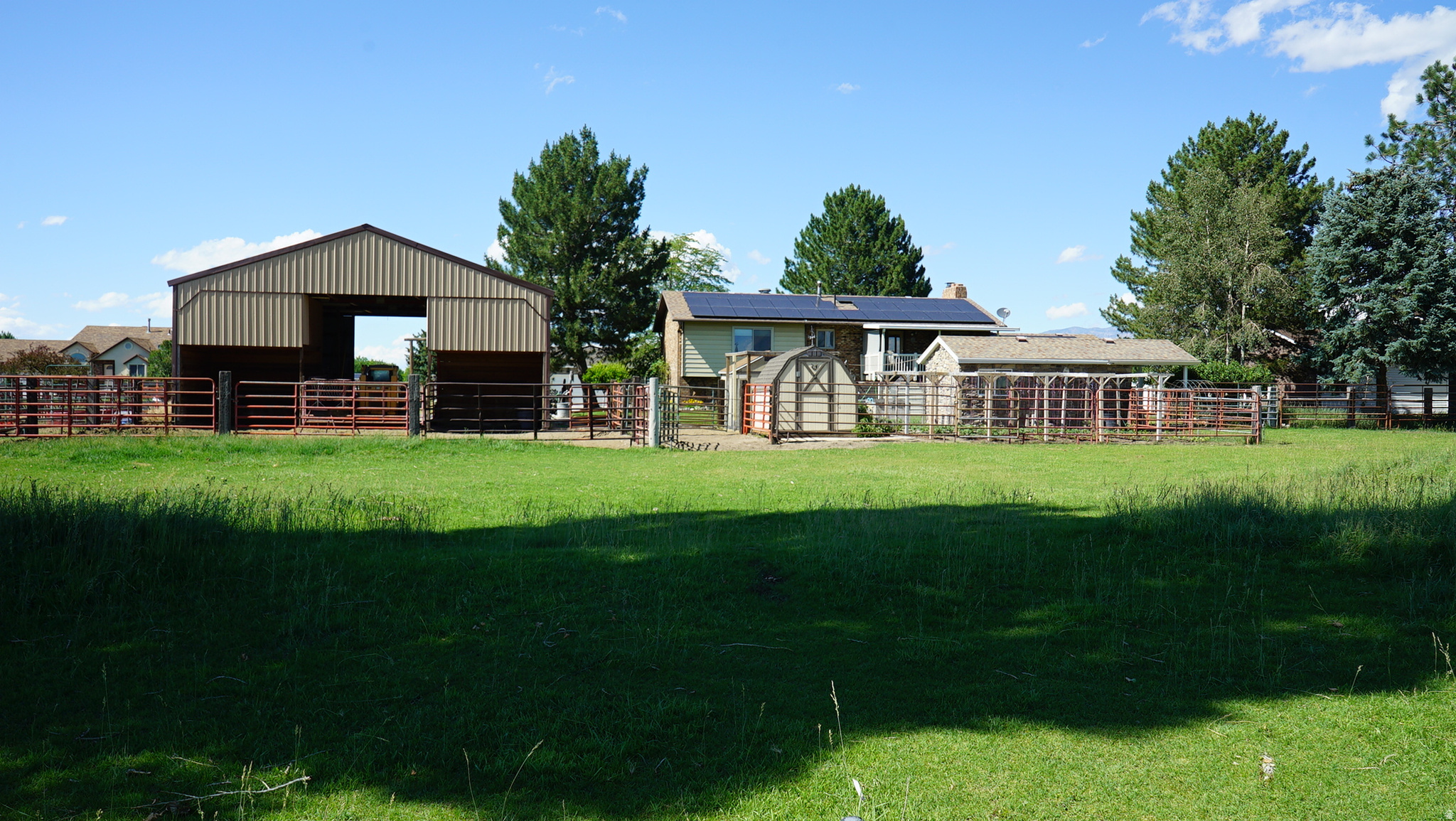 main property photo 15