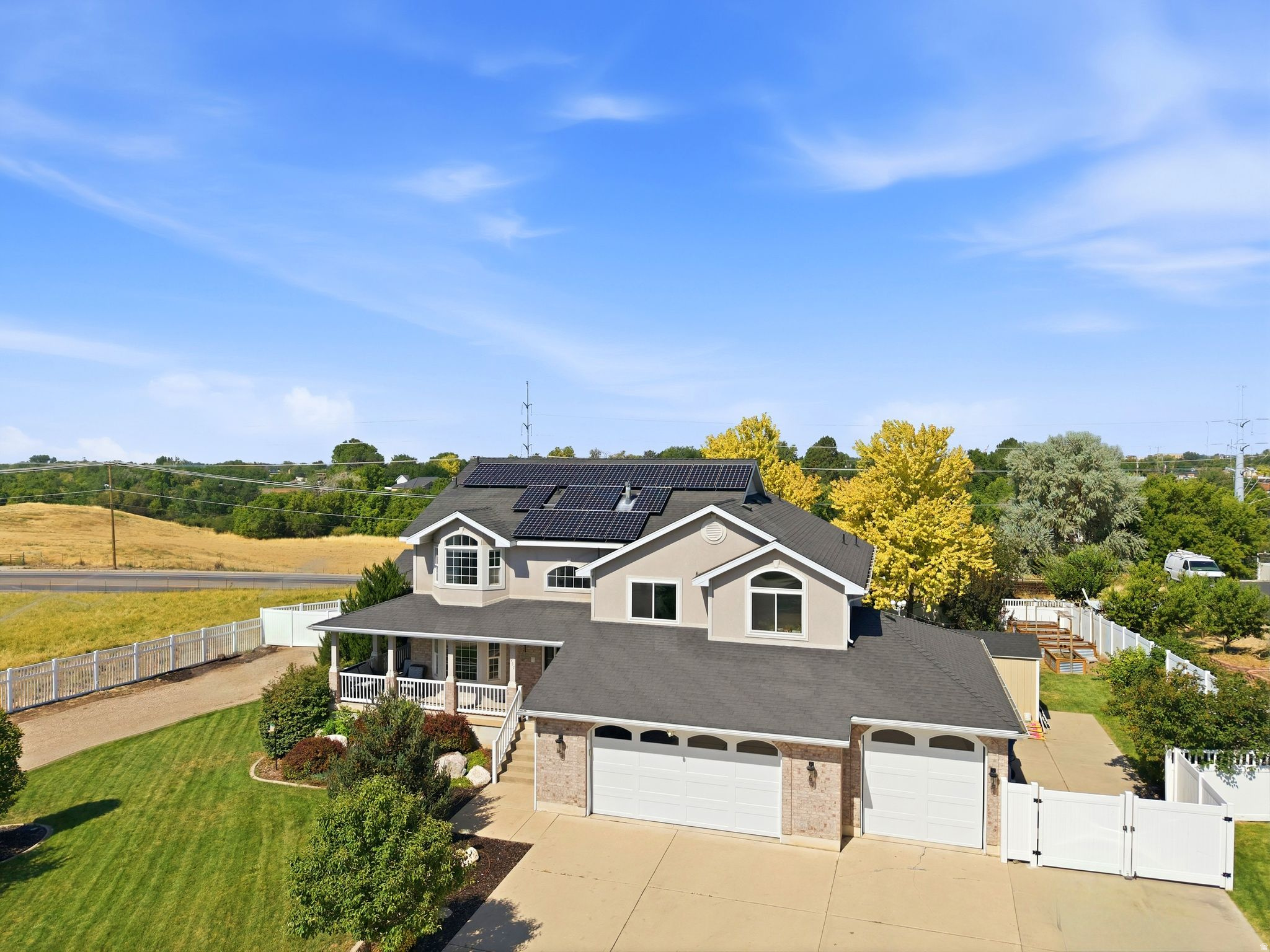 main property photo 12