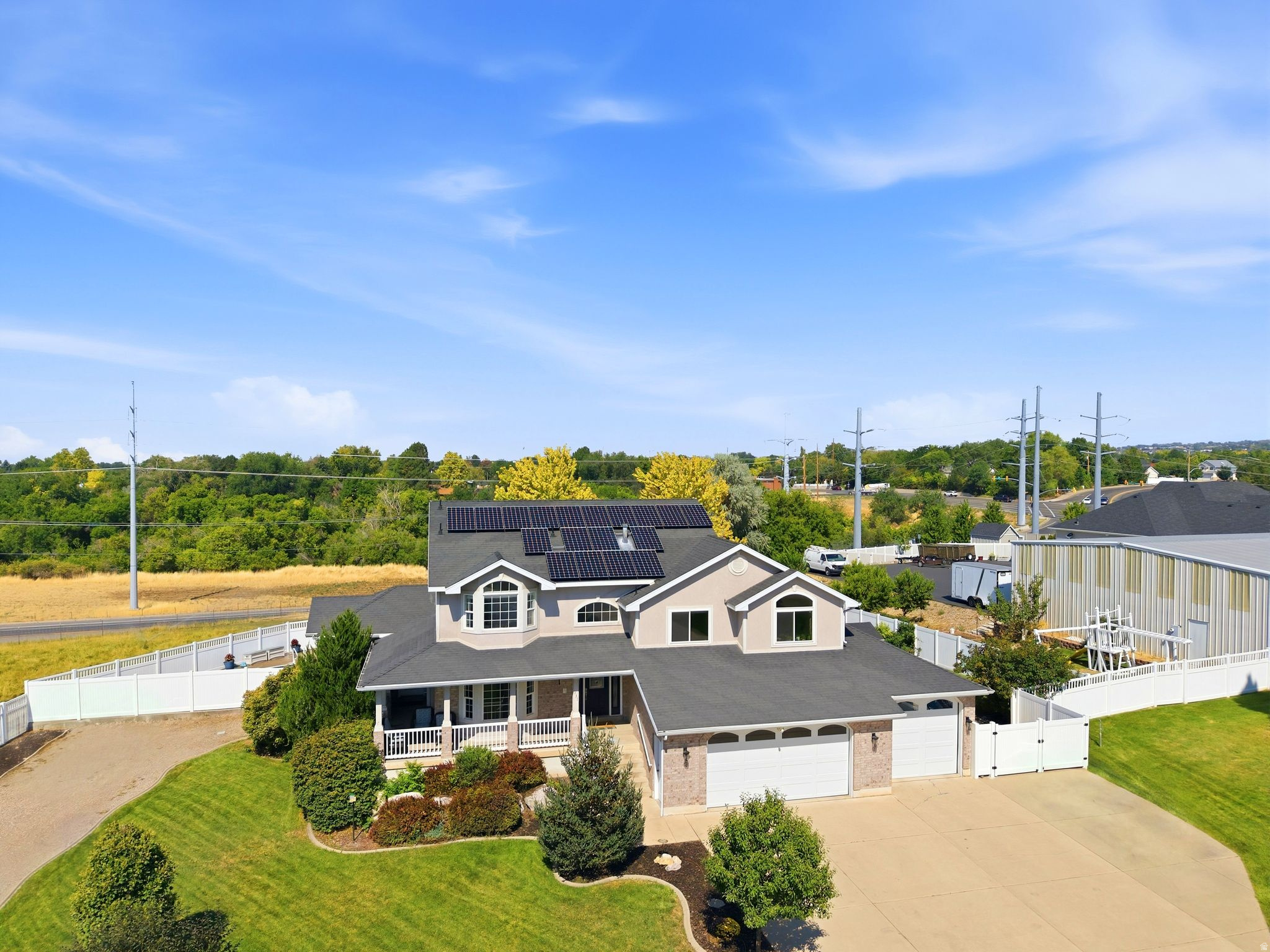 main property photo 13