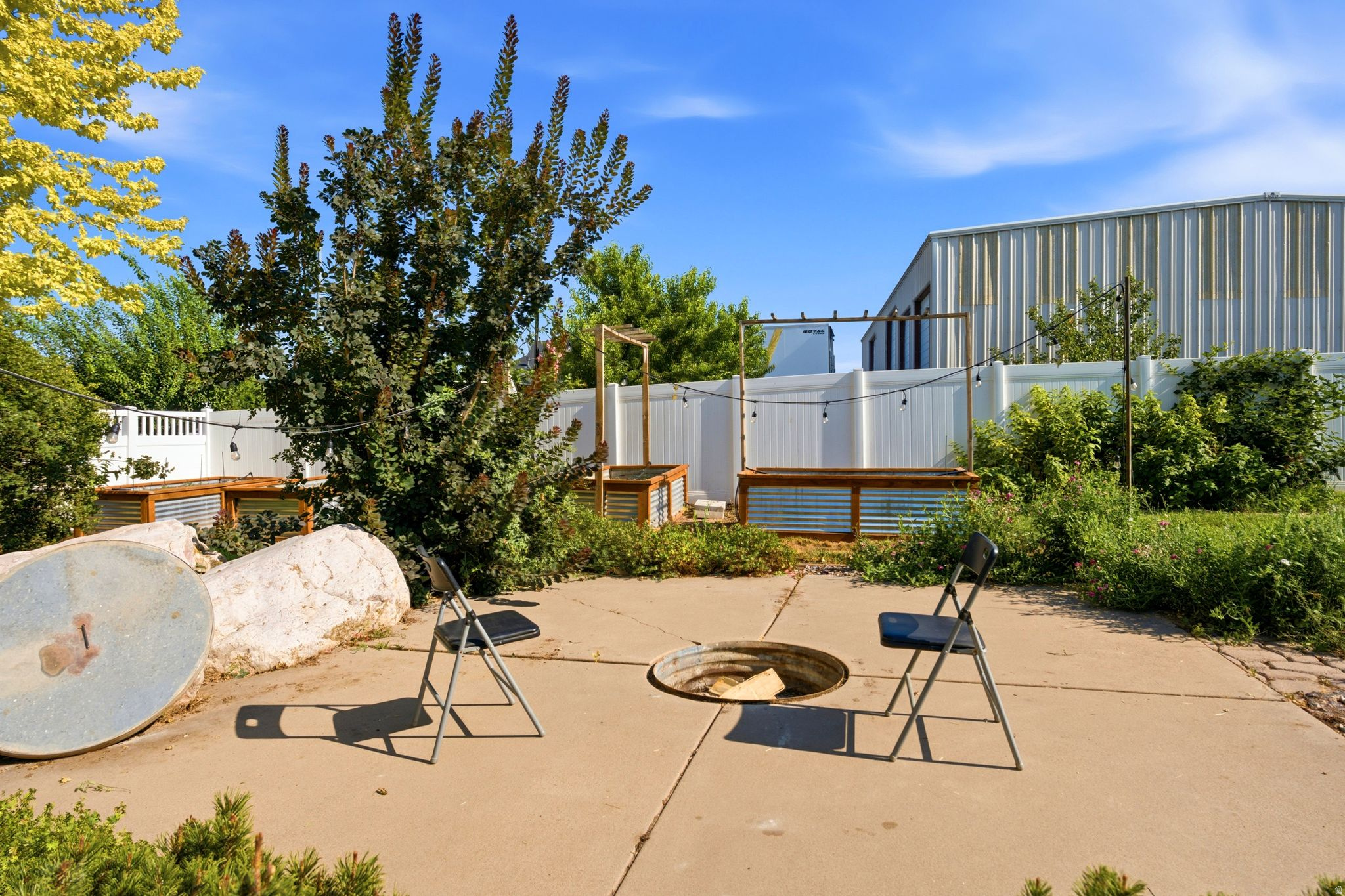 main property photo 58
